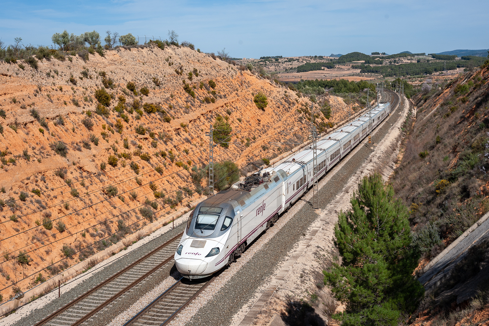 Bombardier RENFE 130 – photo 9