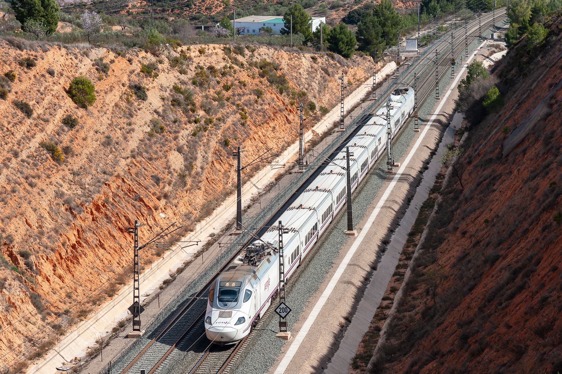 Bombardier RENFE 130 – photo 8
