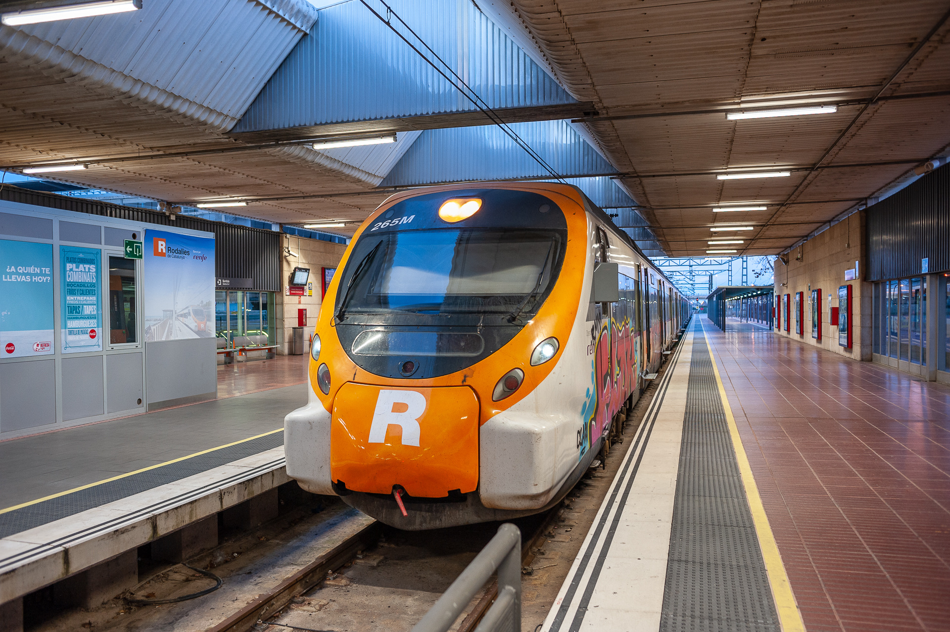 CAF 465 Civia – photo 4