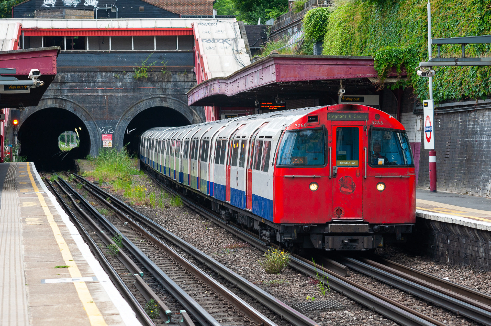 Metro Cammell LU 1972 Stock – photo 3