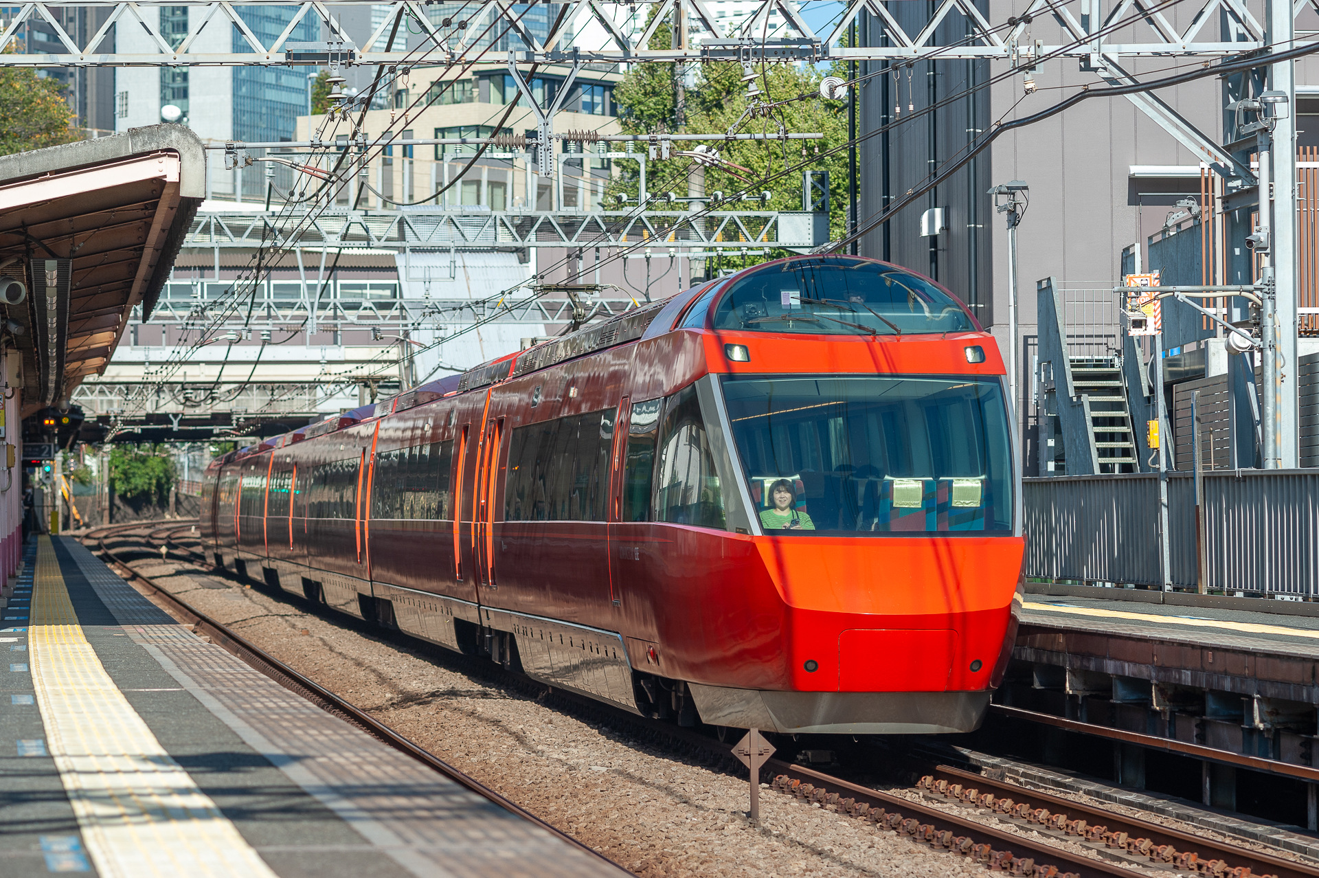 Nippon Sharyo Odakyu 70000 series GSE – photo 2