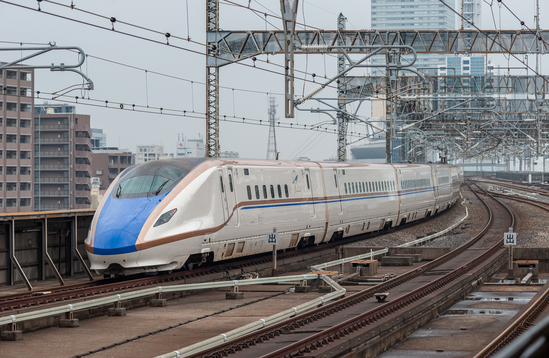 Hitachi W7 – photo 2