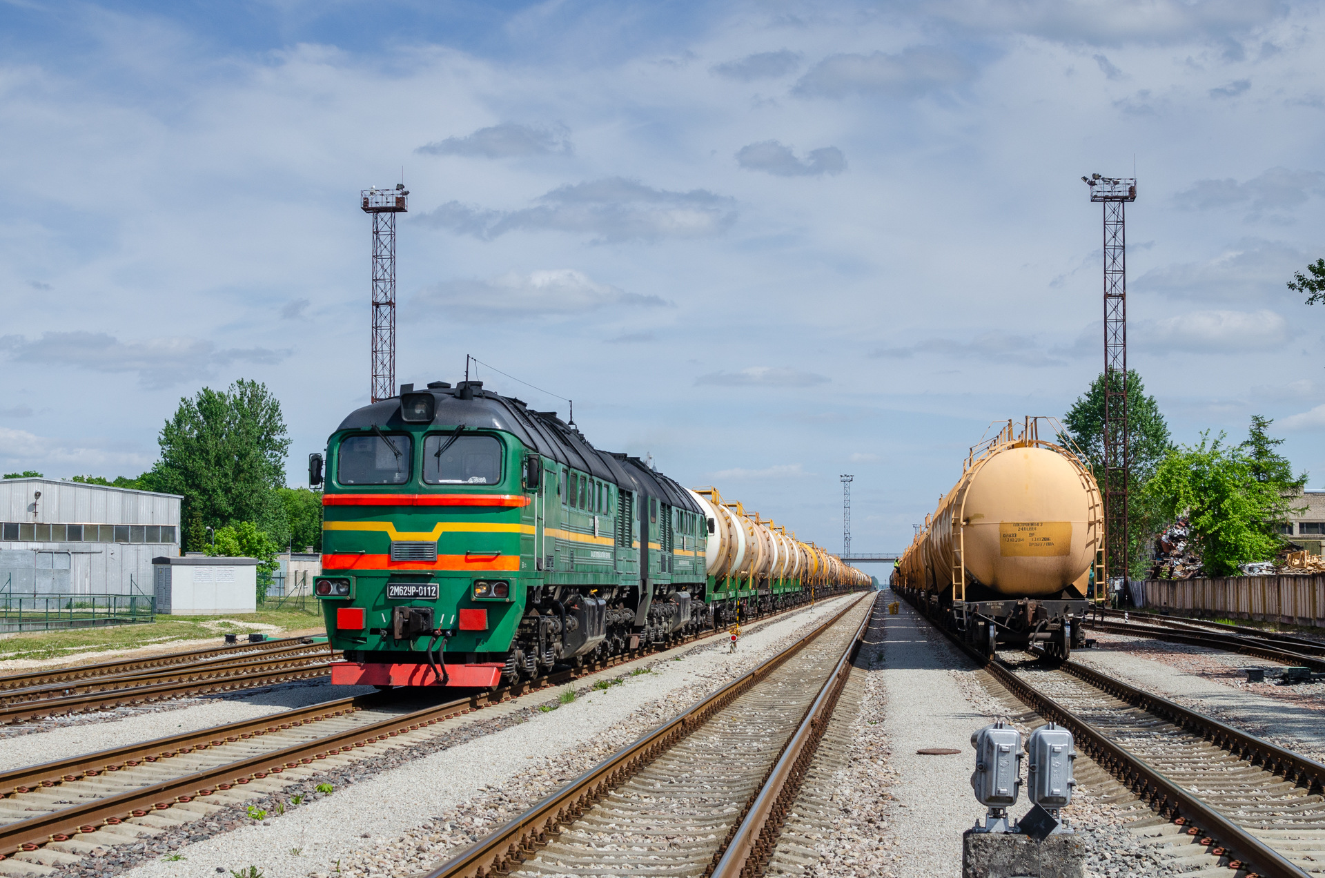 Luhanskteplovoz 2M62UR – photo 7