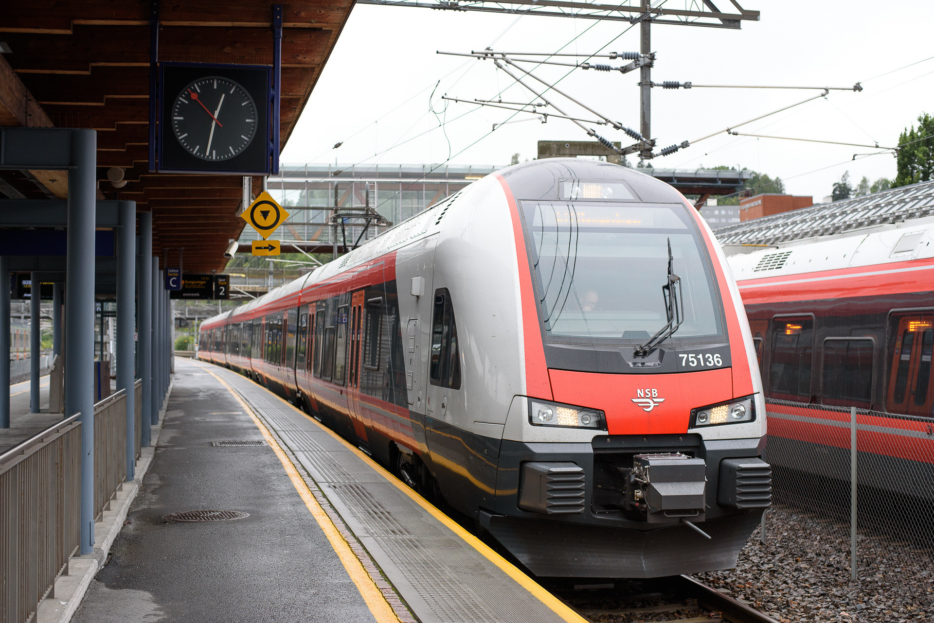 Stadler NSB BM 75 – photo 4