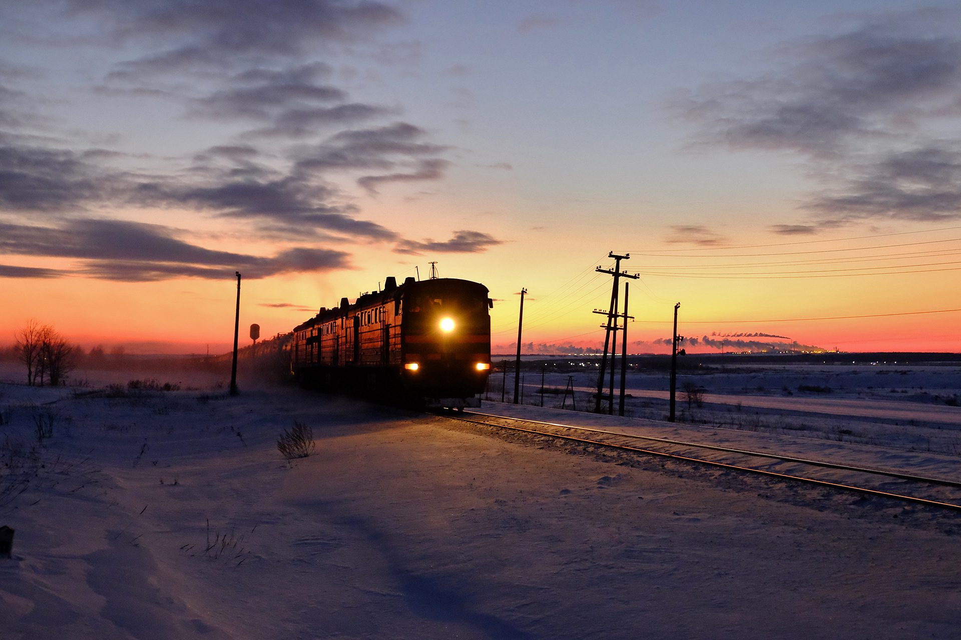 Luhanskteplovoz 3TE10U – photo 23