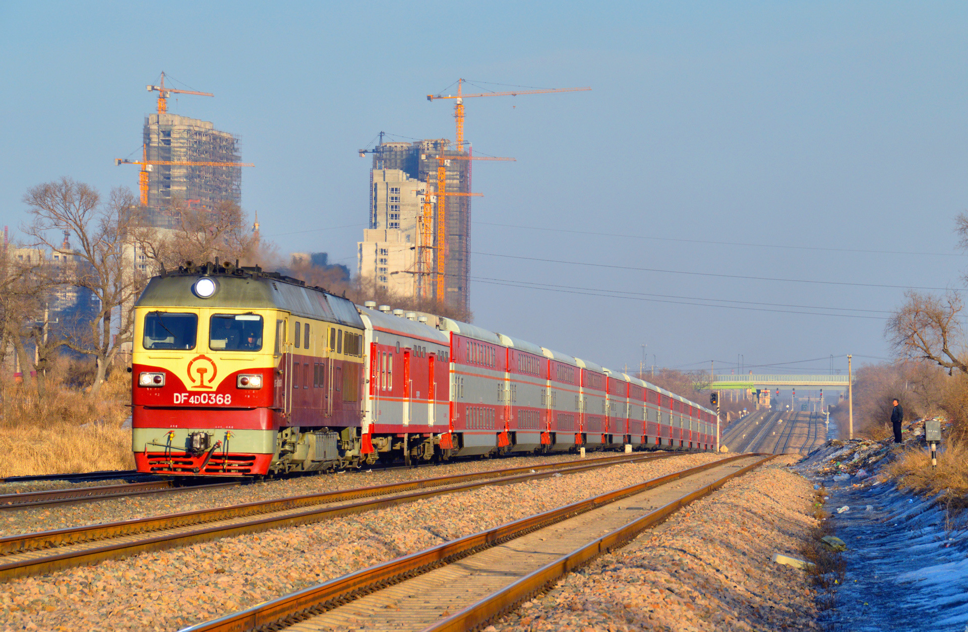 CRRC Dalian DF4D – photo 18