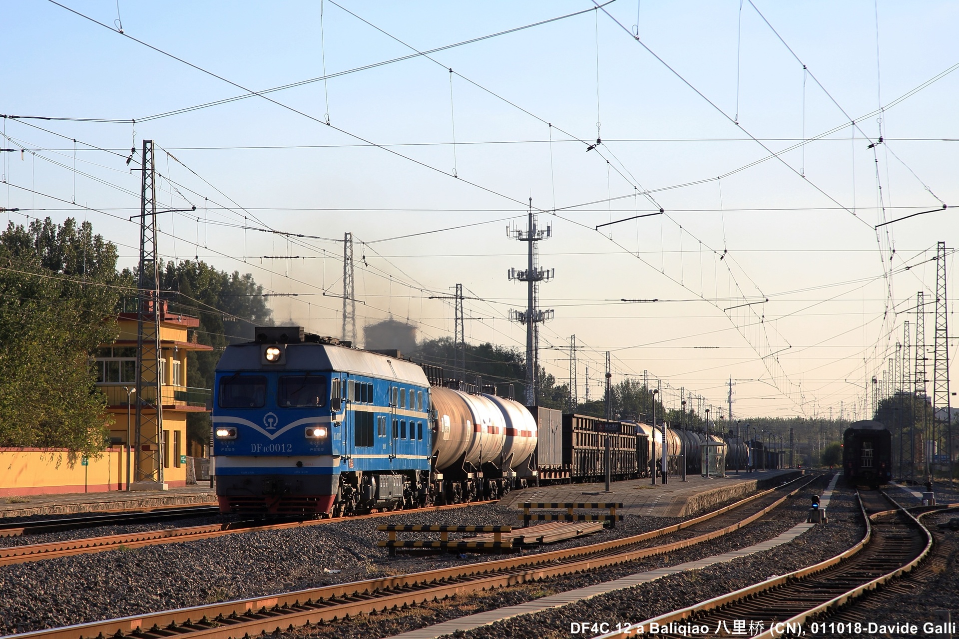 CRRC Qingdao Sifang DF4C – photo 4