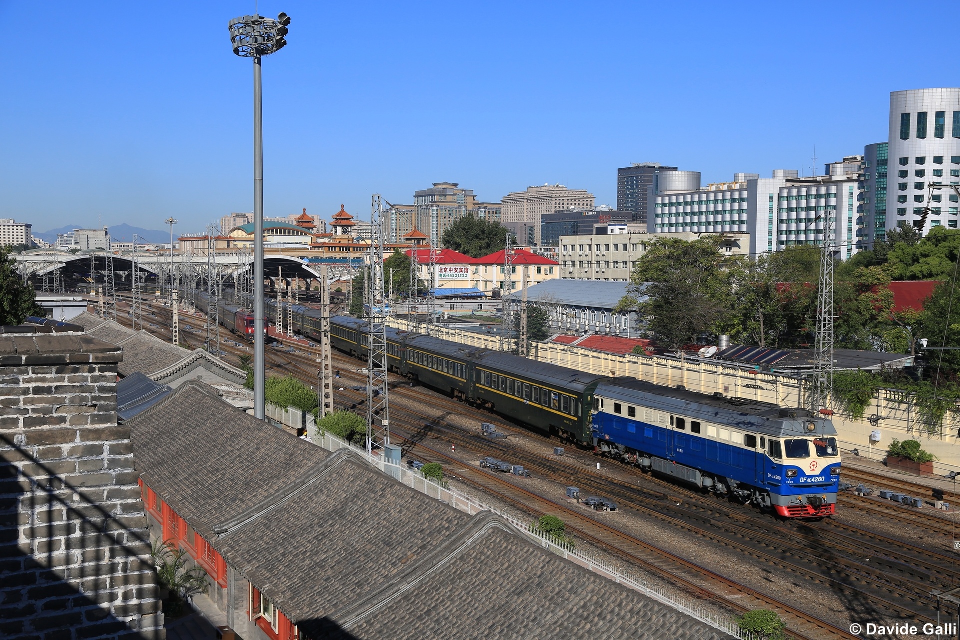 CRRC Qingdao Sifang DF4C – photo 3
