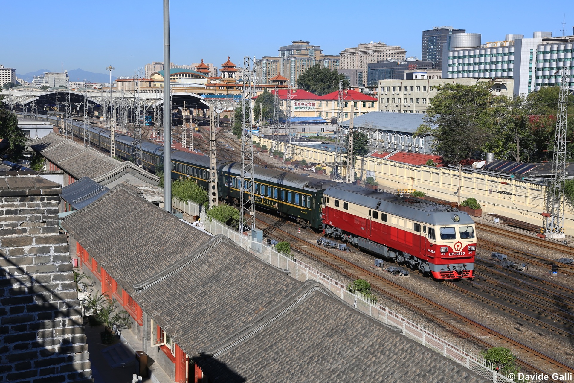 CRRC Dalian DF4D – photo 5