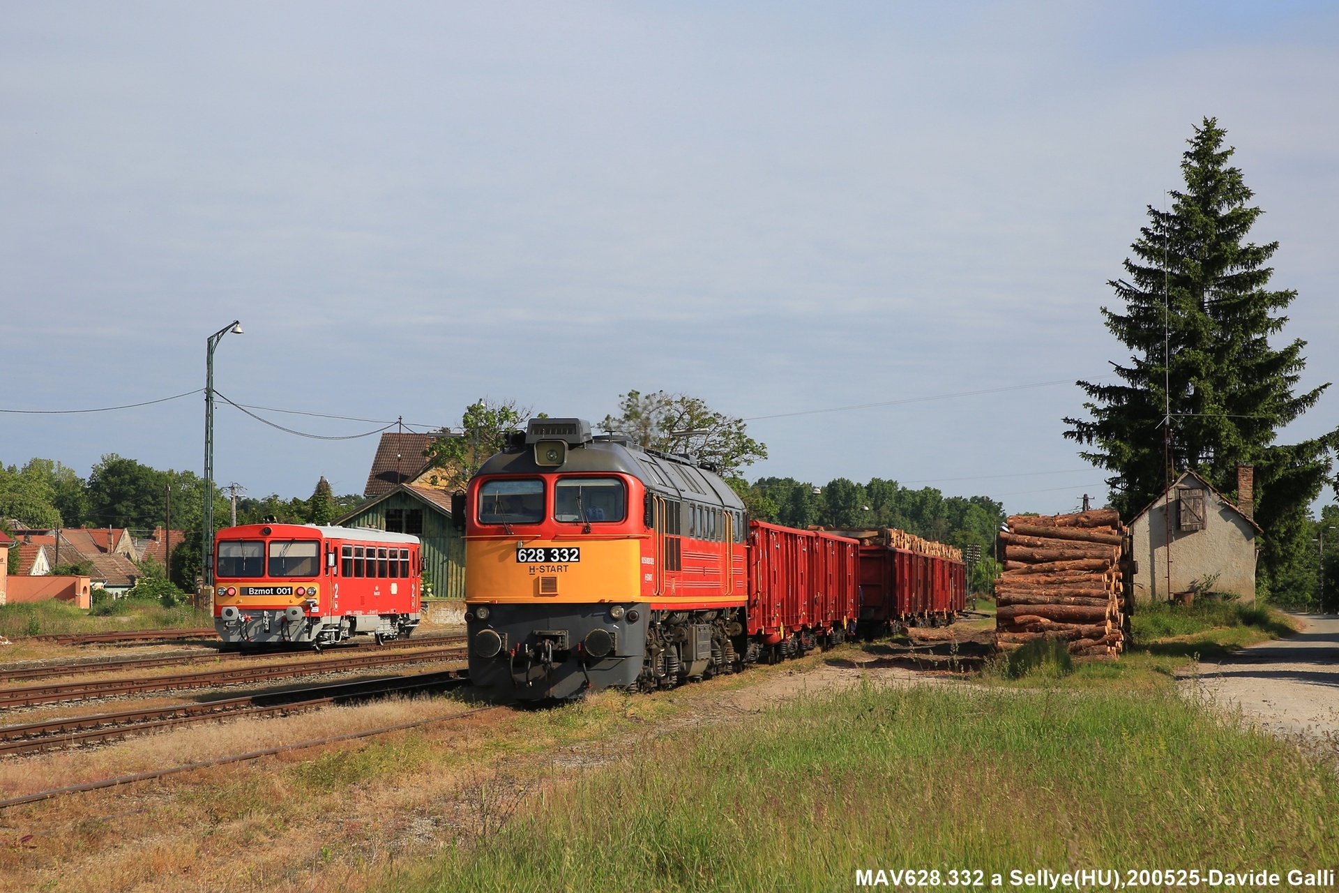 Luhanskteplovoz M62 (1435) – photo 13