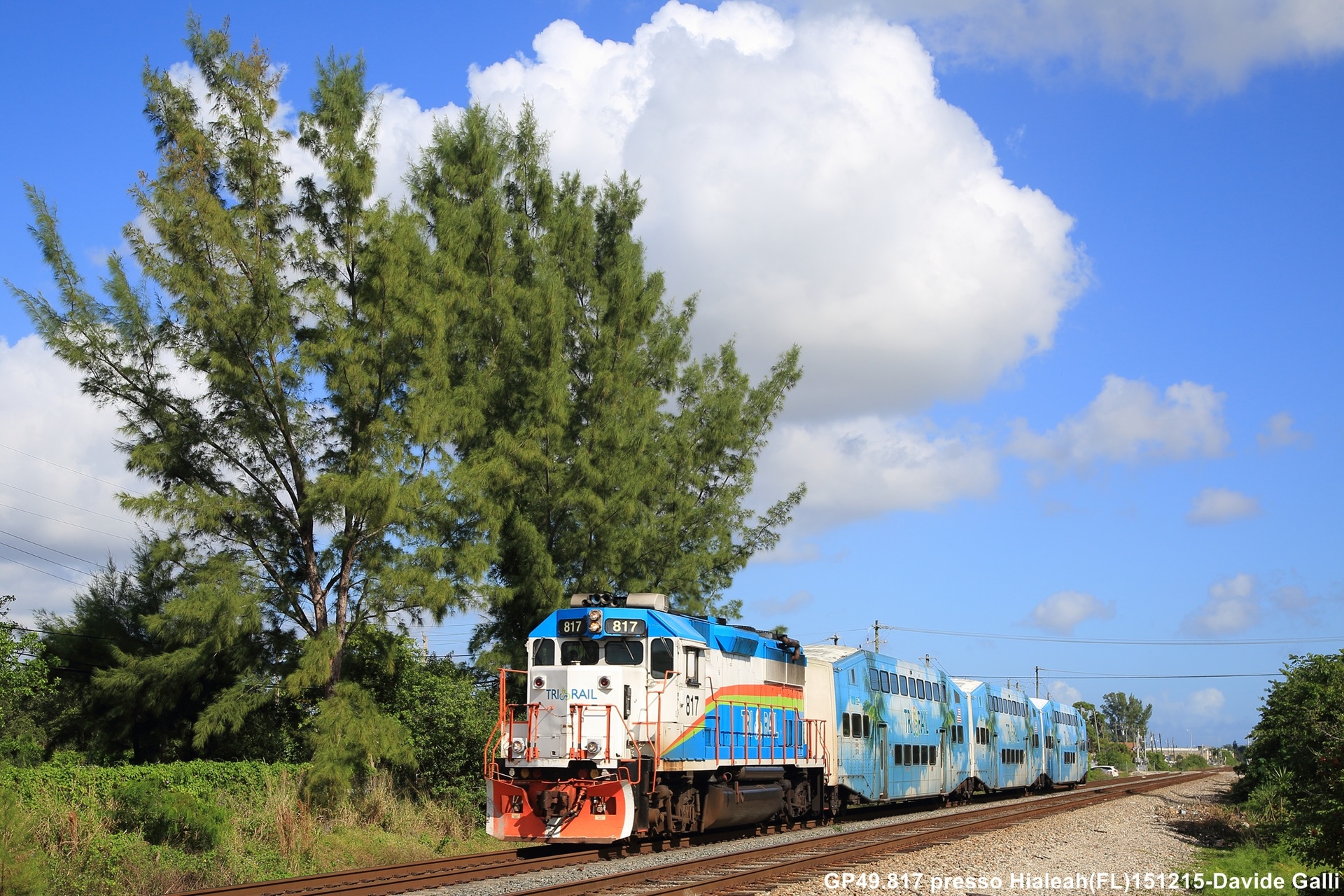 EMD GP49PH-3 – photo 3