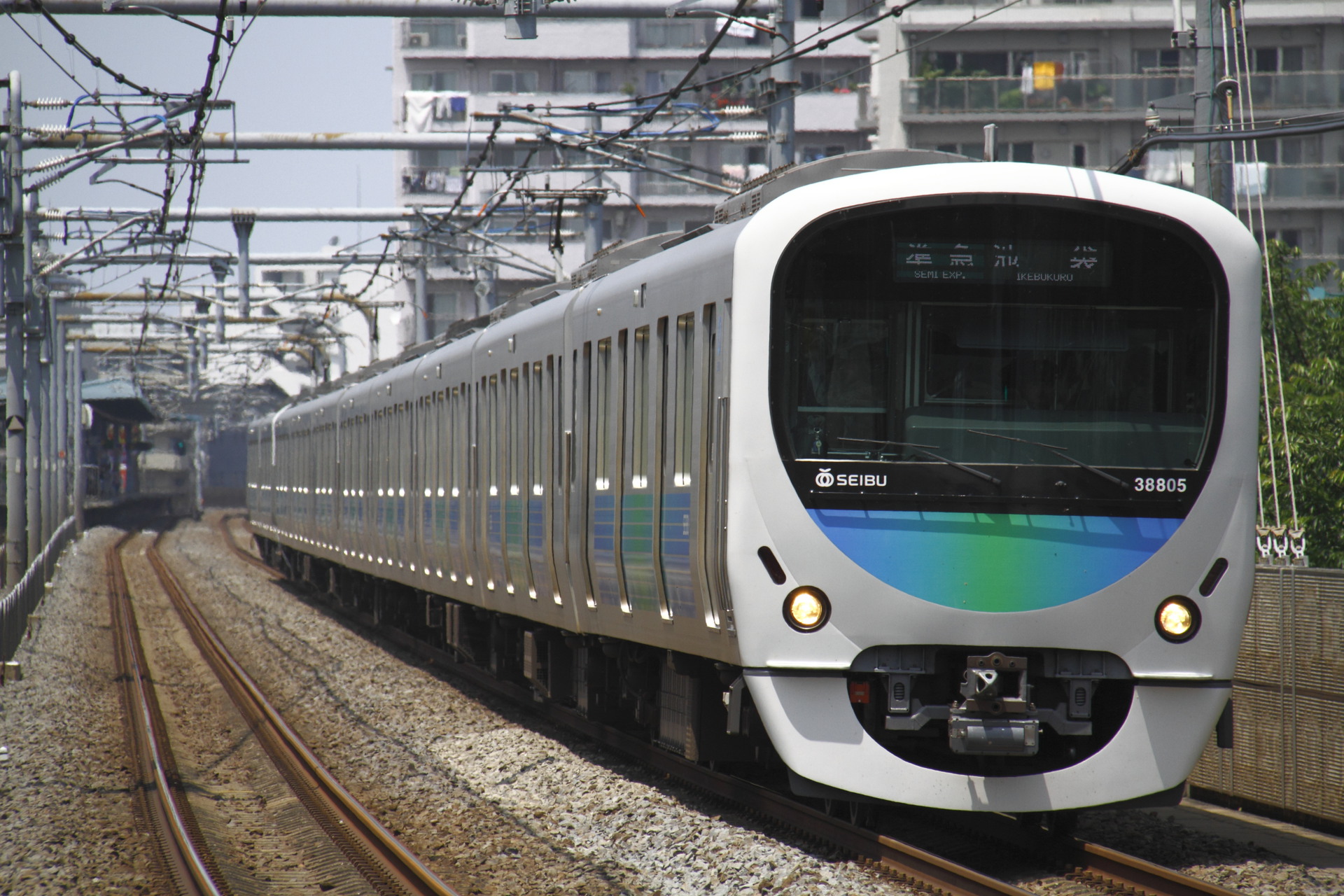 Hitachi Seibu 30000 – photo 3