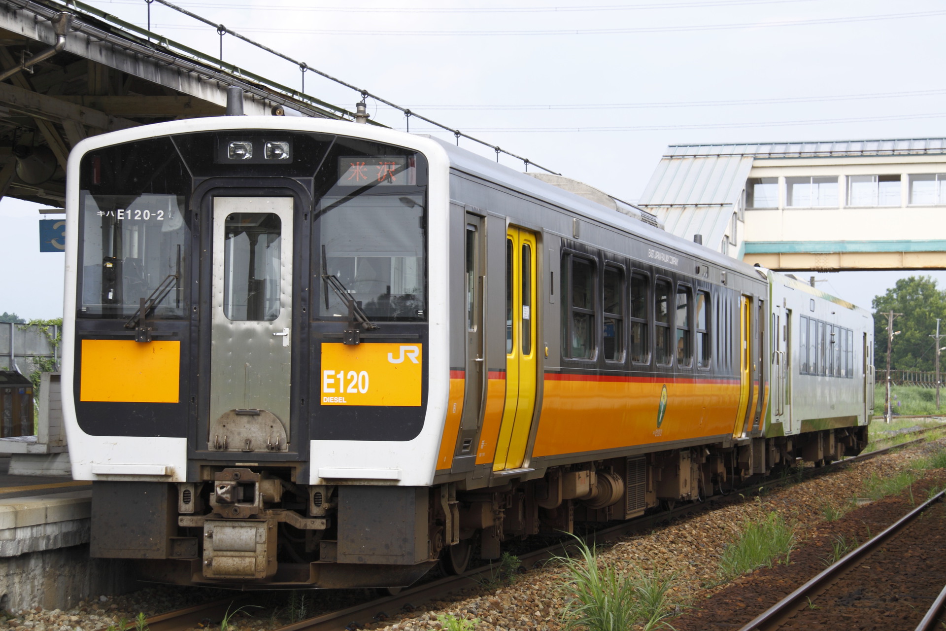 Niigata Transys KiHa E120 – Foto 2