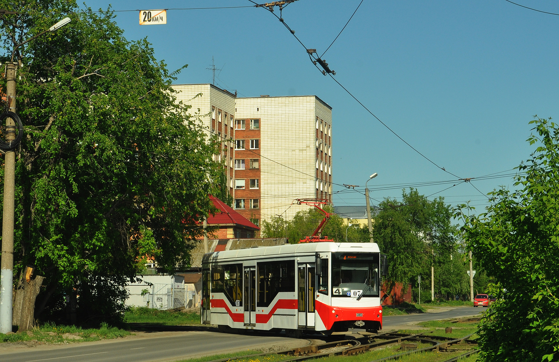 Uraltransmash 71-407-01 – foto 17