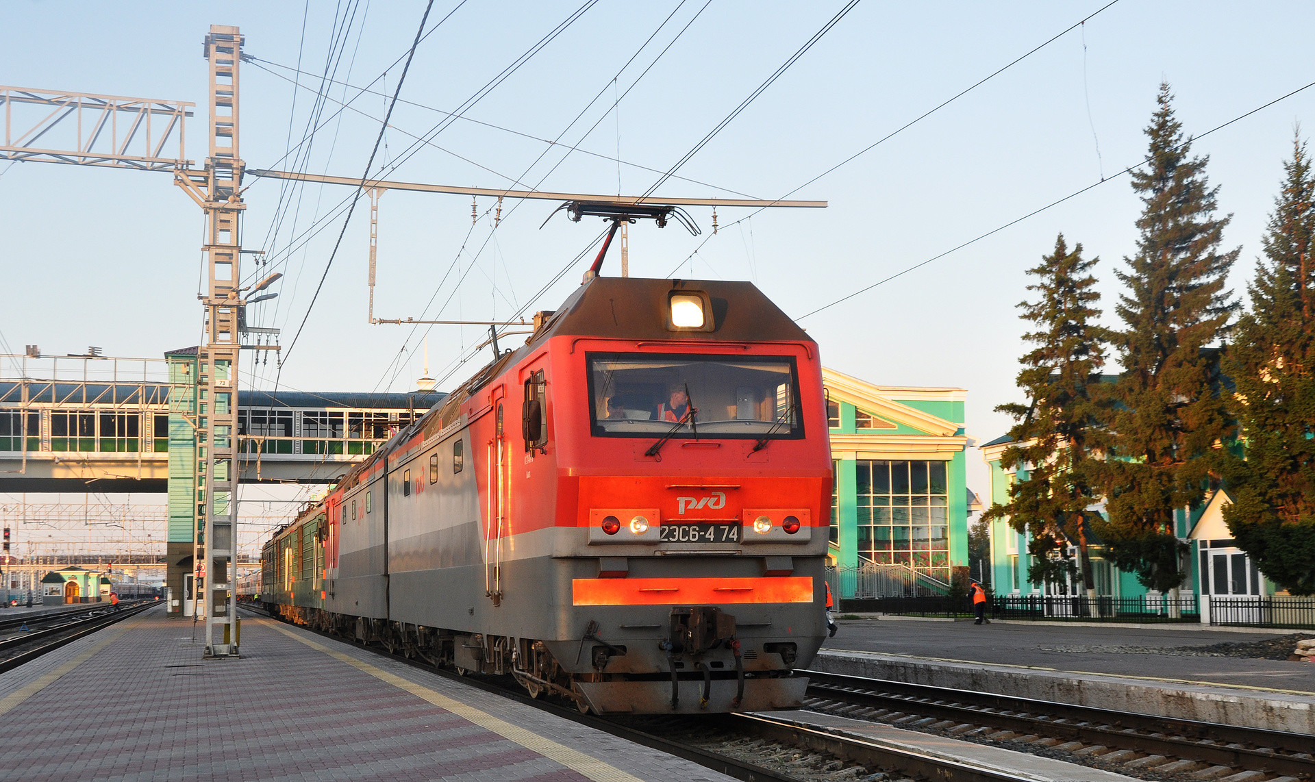 UZZhM 2ES6 – photo 15
