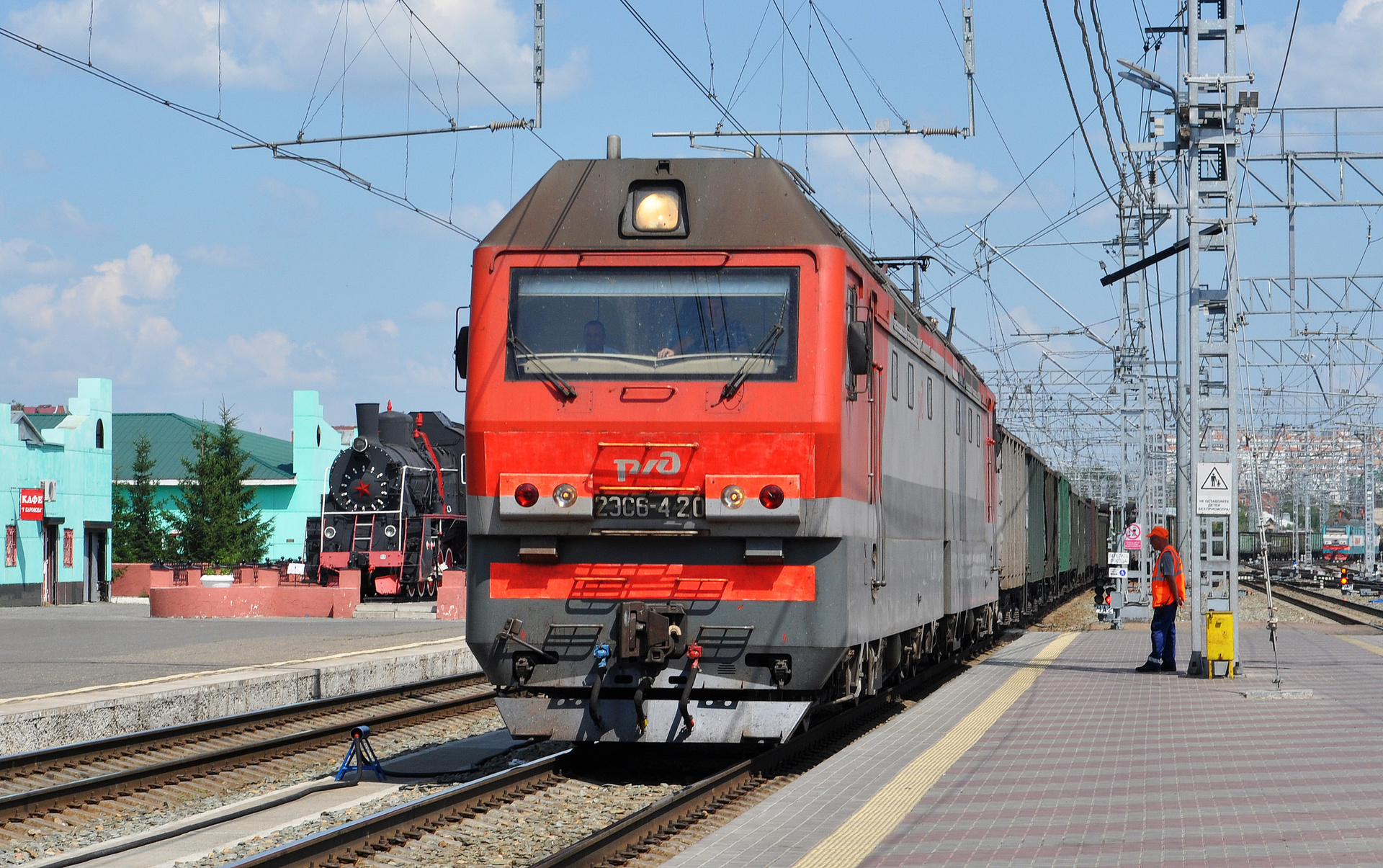 UZZhM 2ES6 – photo 8