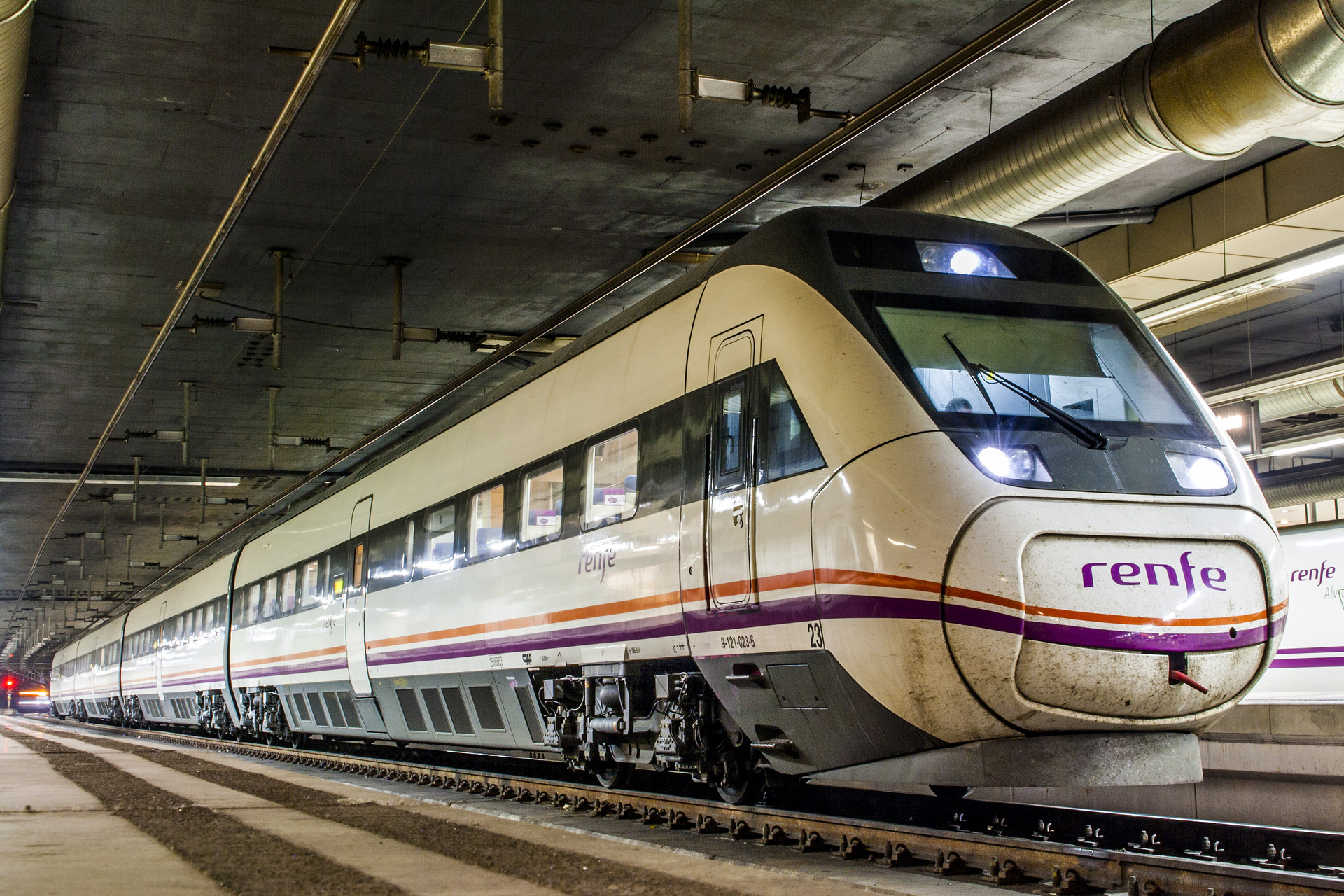 CAF RENFE 121 – photo 11