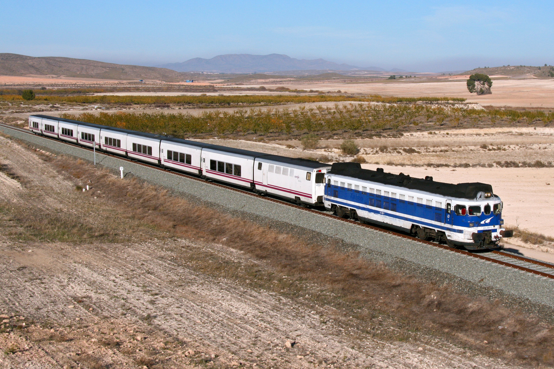 Krauss-Maffei RENFE 354 – photo 4