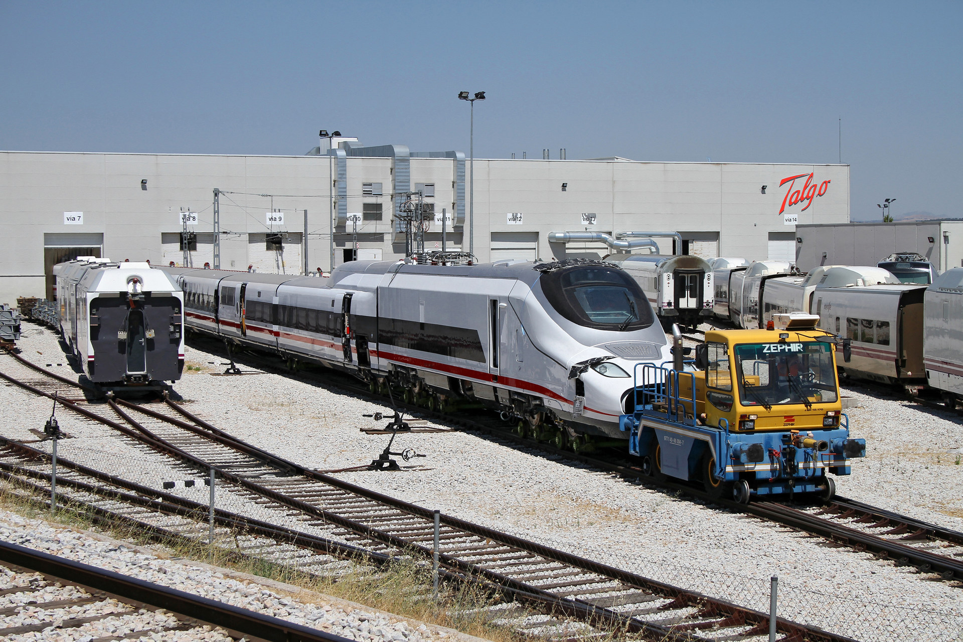 Talgo AVRIL – photo 5