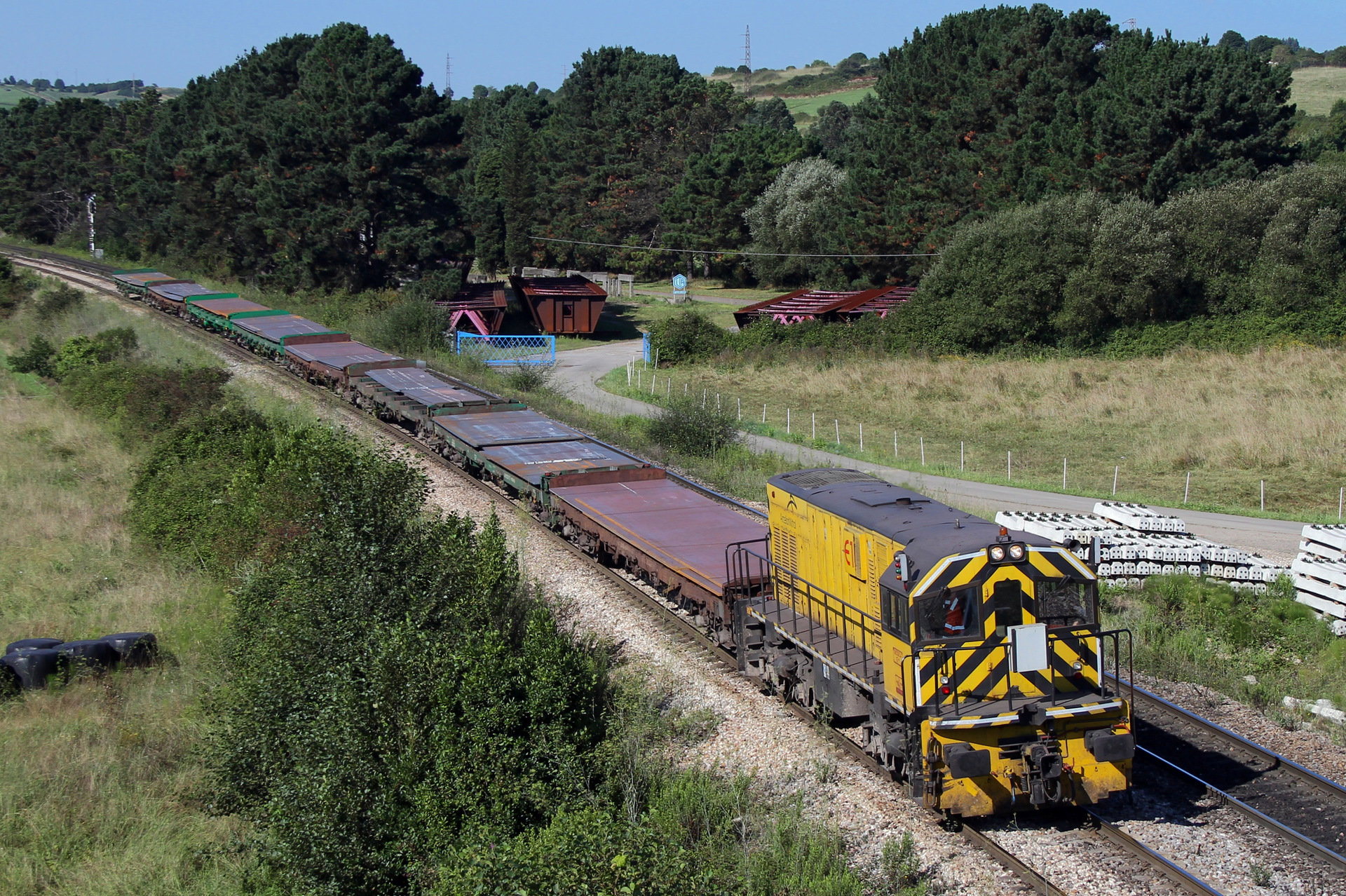 GE U15B – photo 3