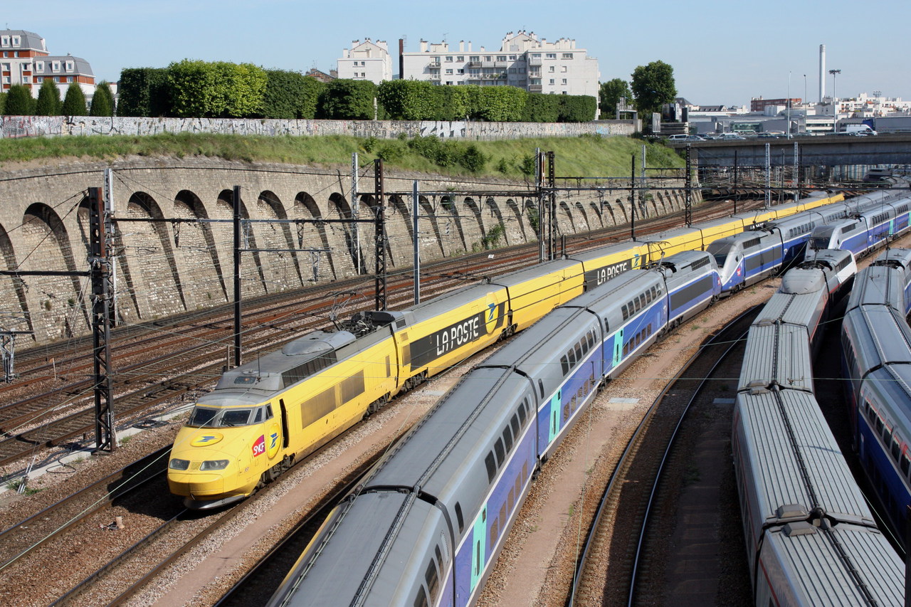 Alstom TGV La Poste – photo 2