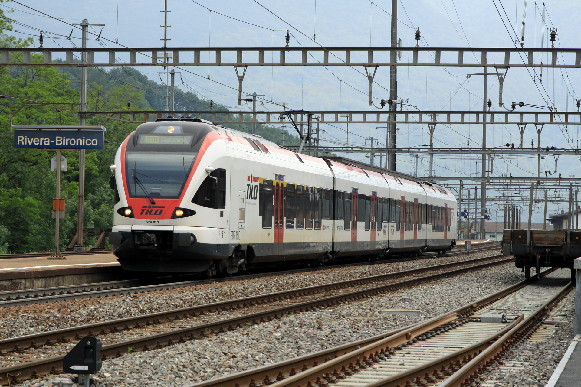 Stadler Flirt 4/10 15 kV+3 kV – photo 23