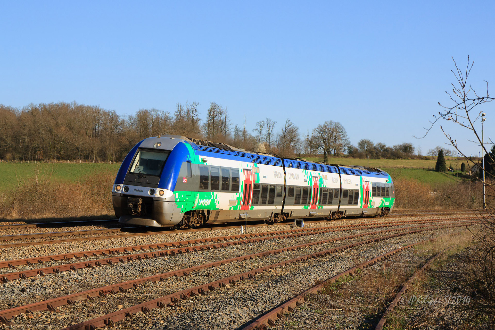 Bombardier B 81500 – photo 22