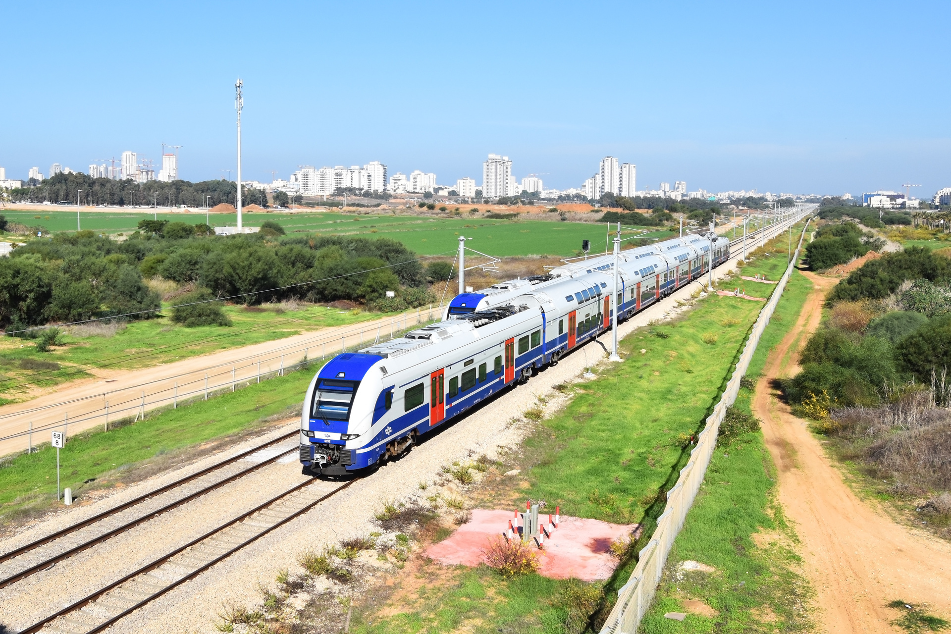 Siemens Desiro HC Israel 6 car – photo 7