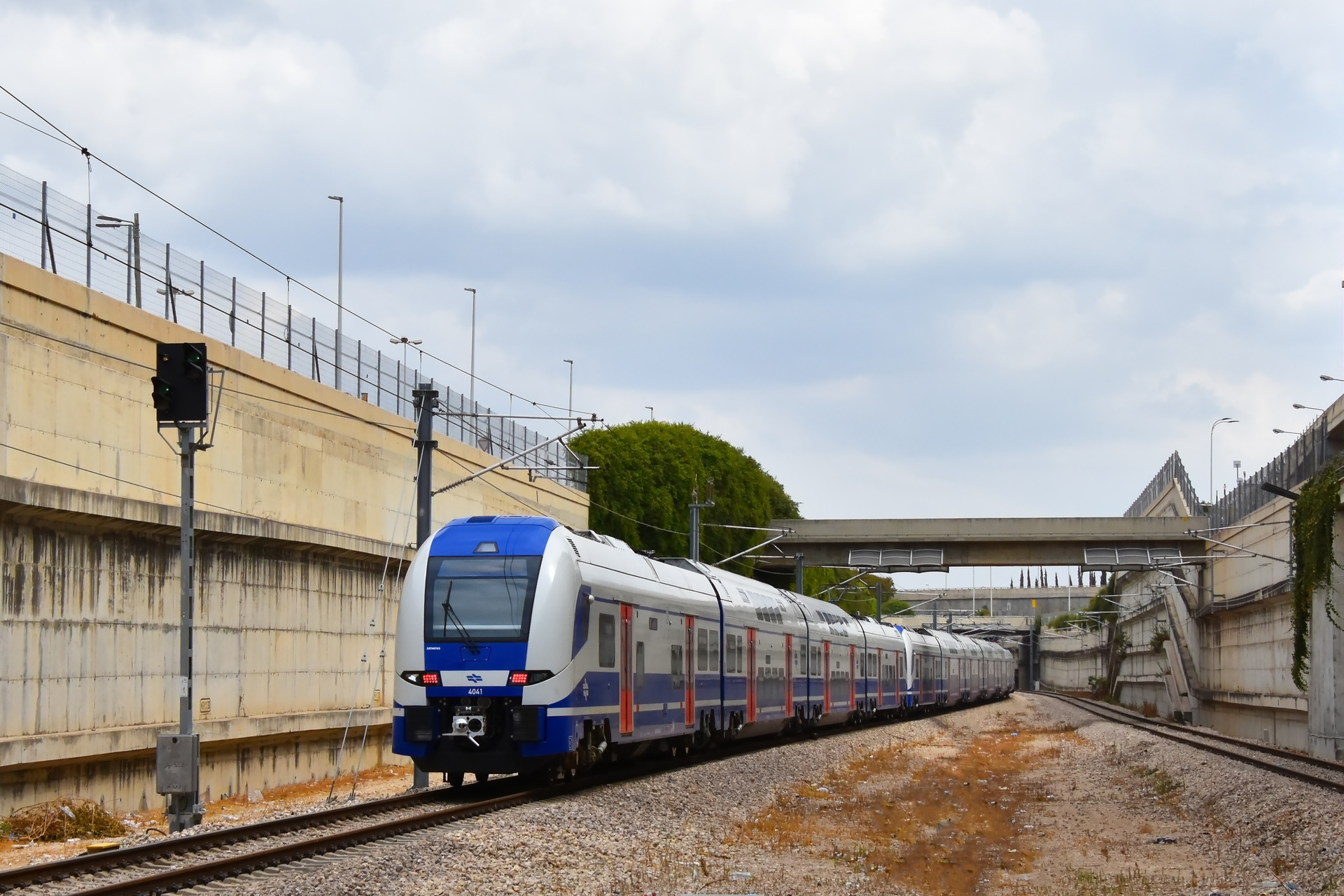 Siemens Desiro HC Israel 4 car – photo 2