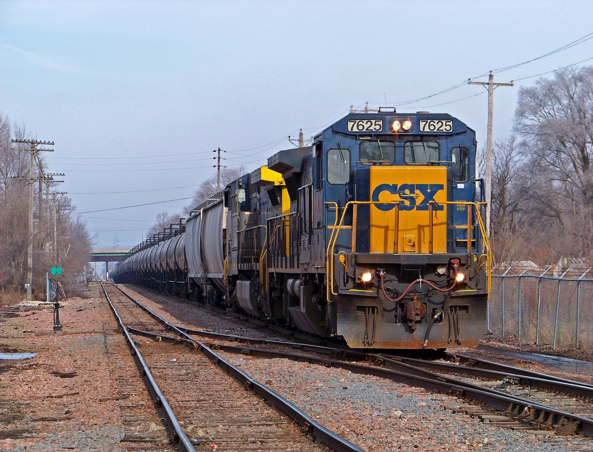 GE Dash 8-40C – photo 18