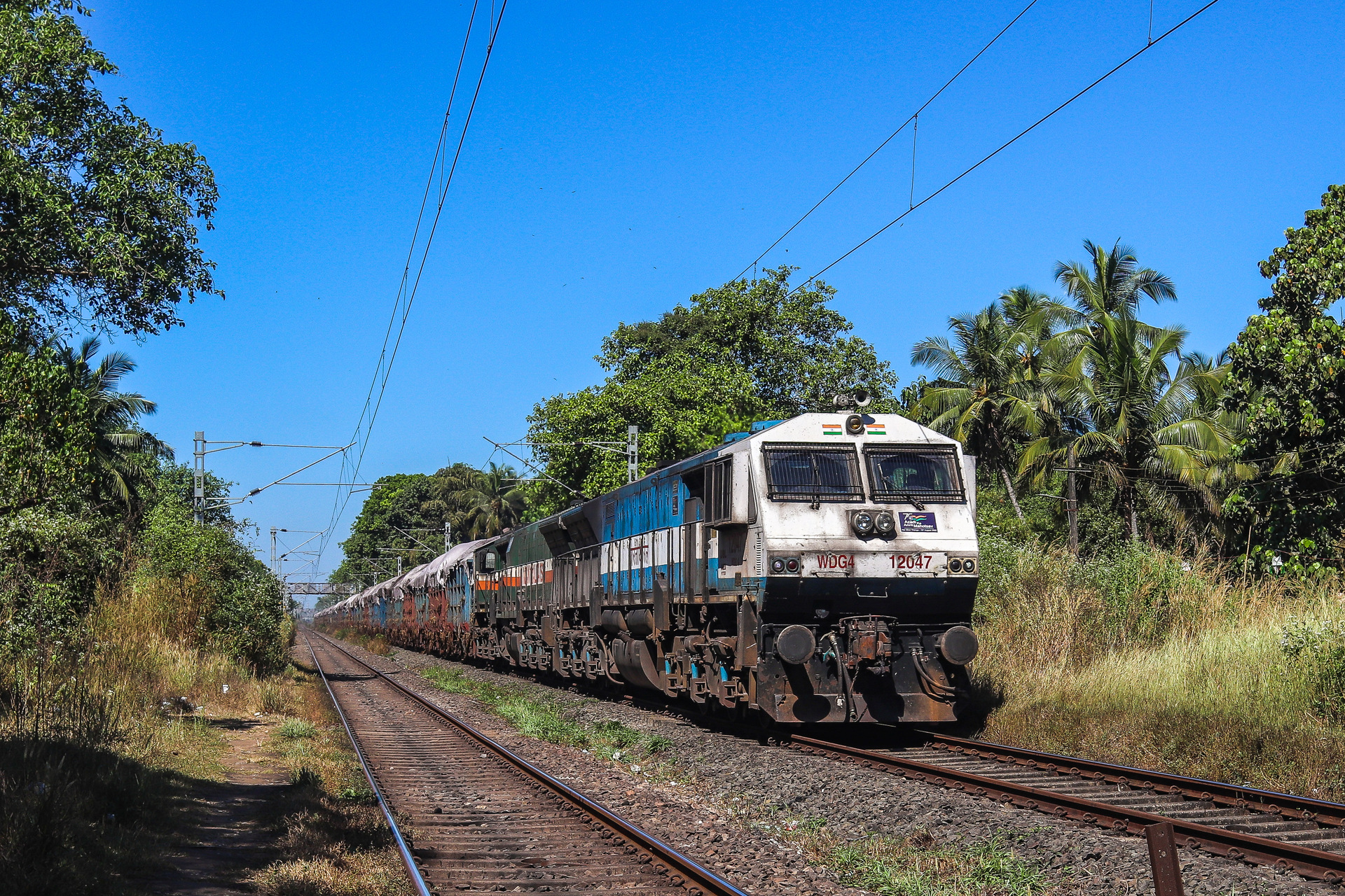 EMD GT46MAC – photo 19