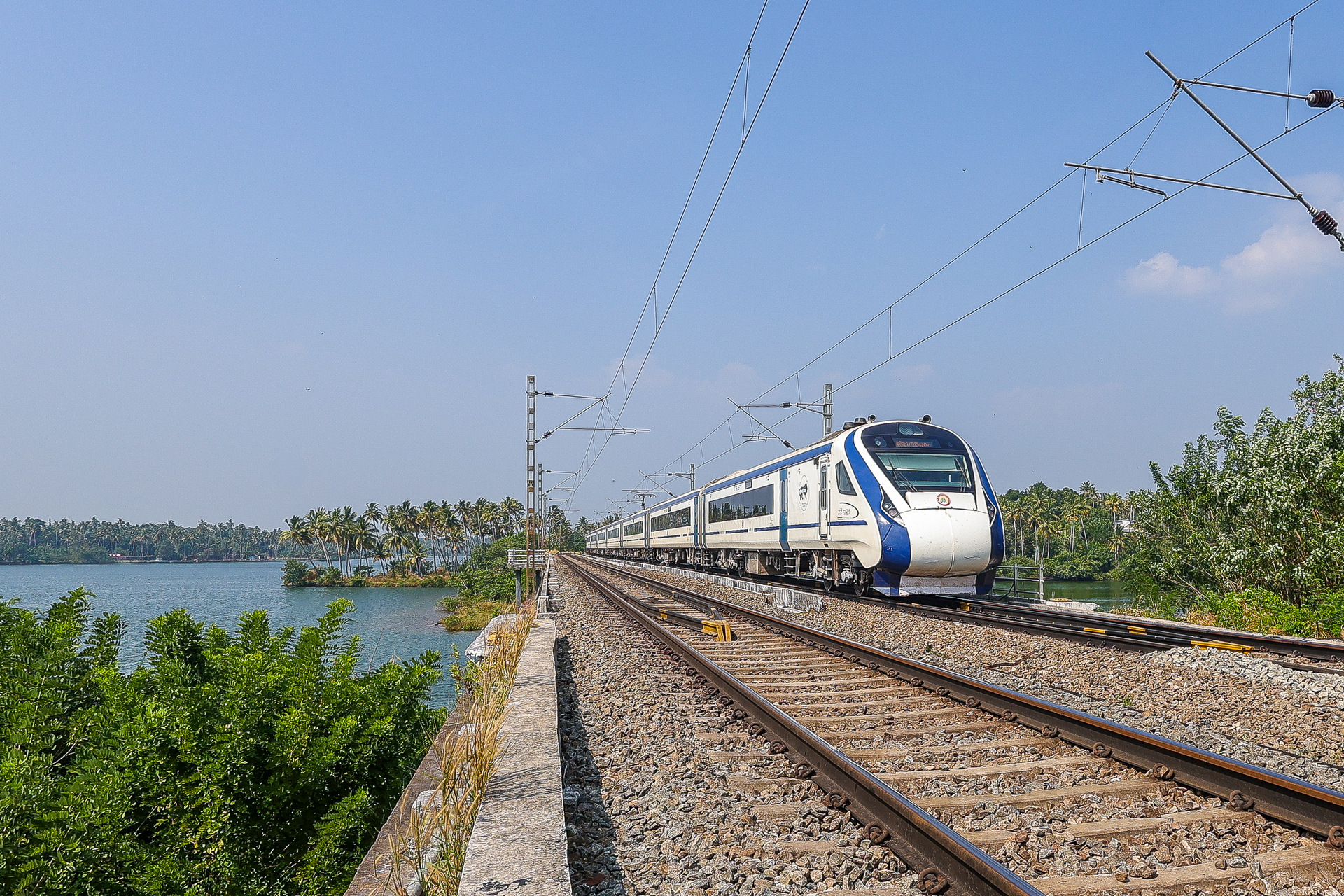 ICF Vande Bharat (Train 18) – foto 3