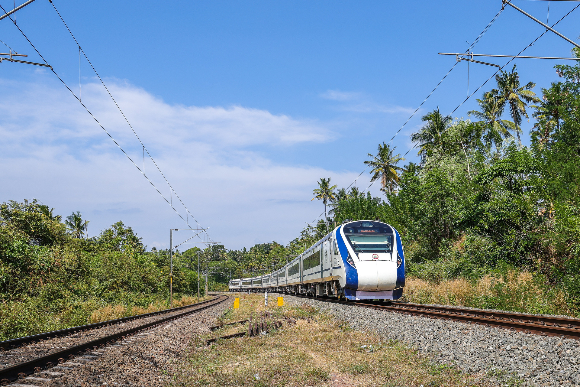 ICF Vande Bharat (Train 18) – foto 2