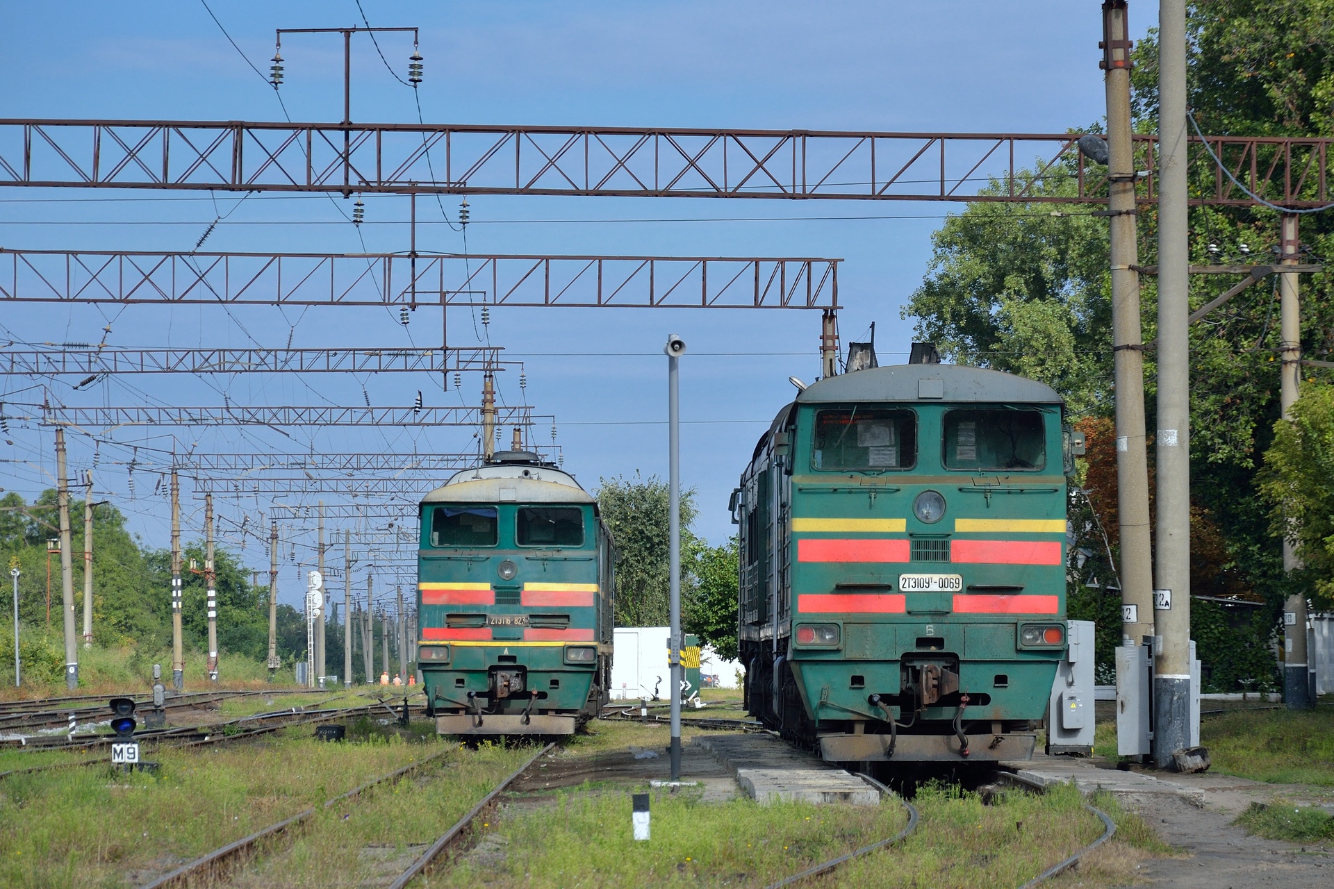 Luhanskteplovoz 2TE10UT – photo 21