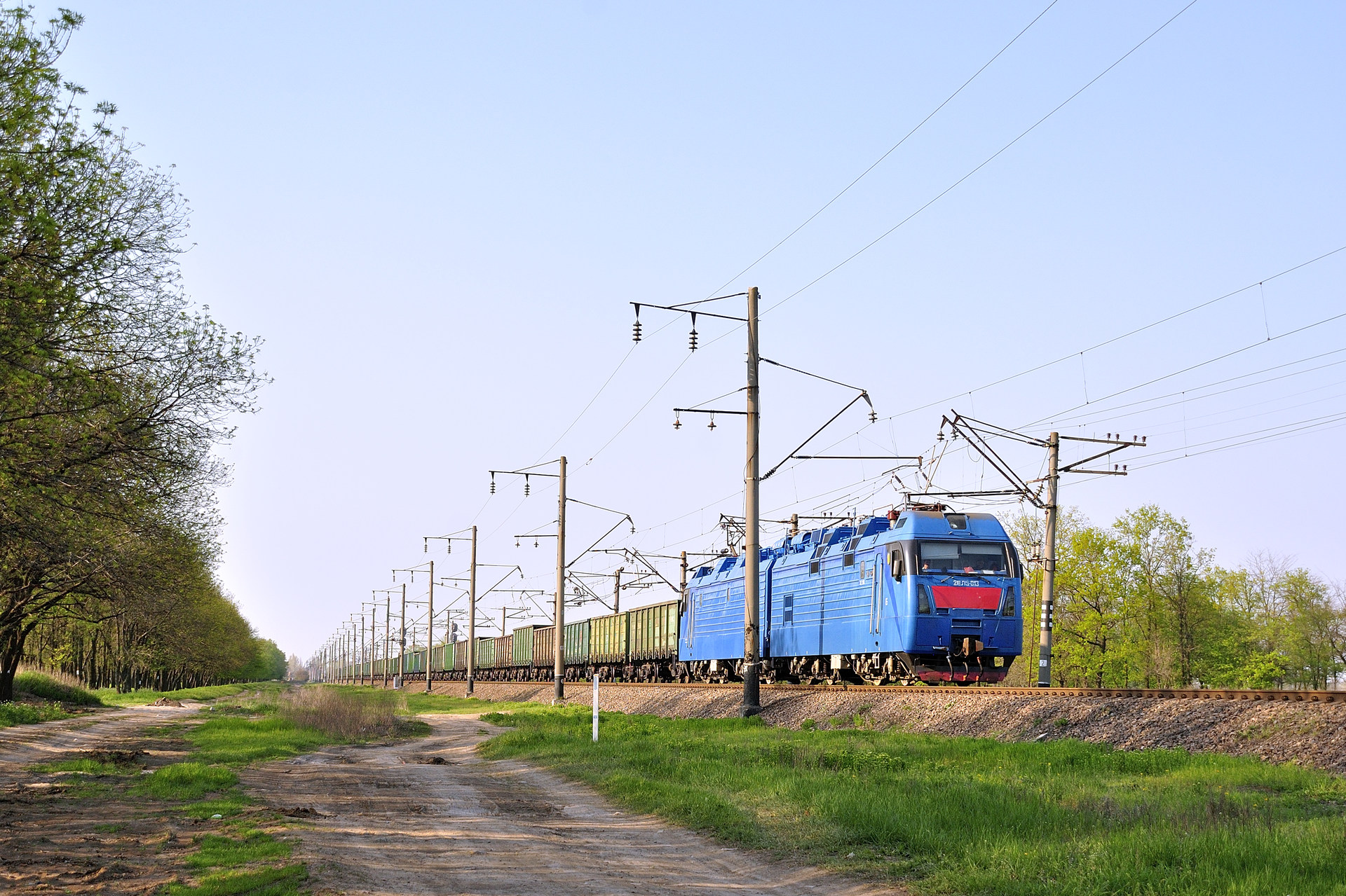 Luhanskteplovoz 2EL5 – photo 9