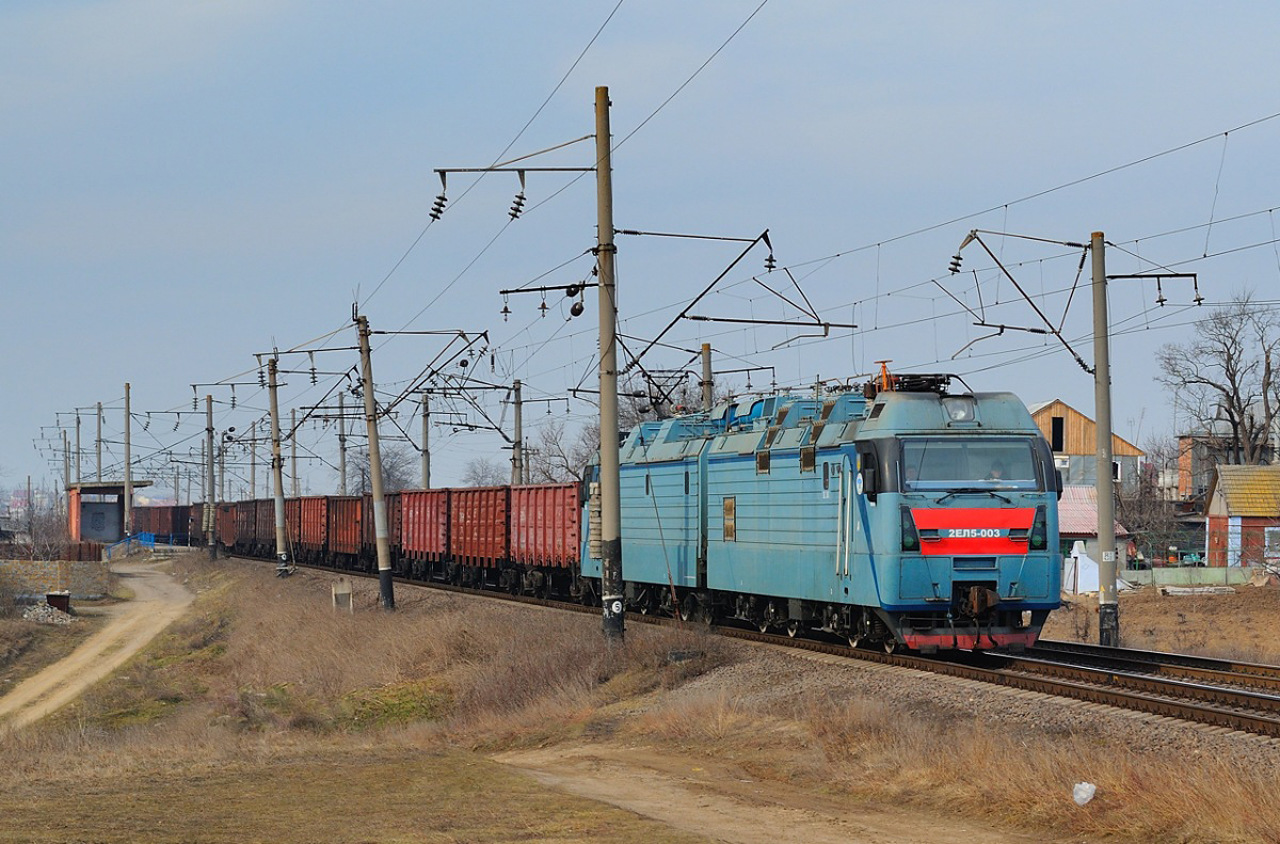 Luhanskteplovoz 2EL5 – photo 13