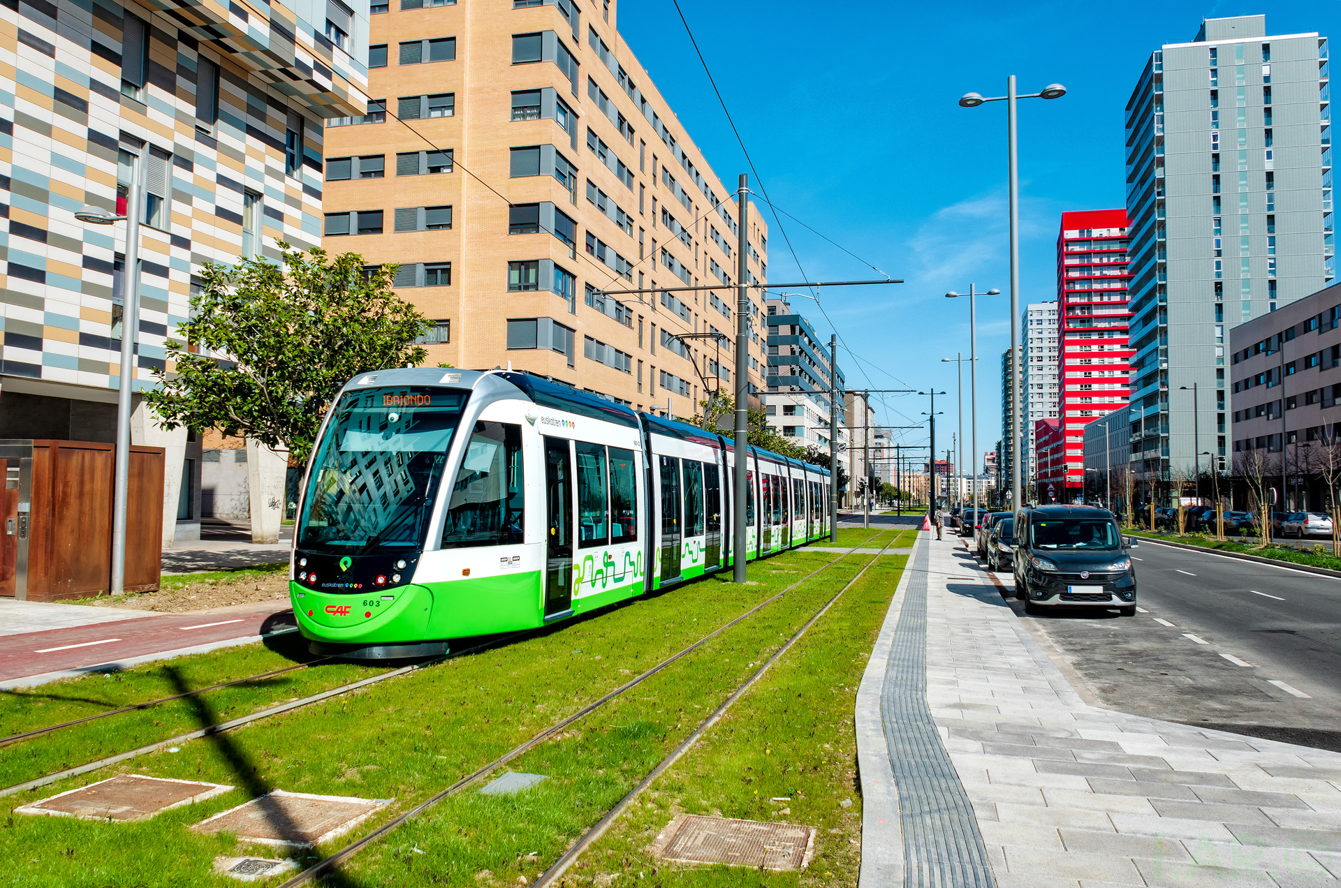 CAF EuskoTren 600 / Urbos 3 – photo 2