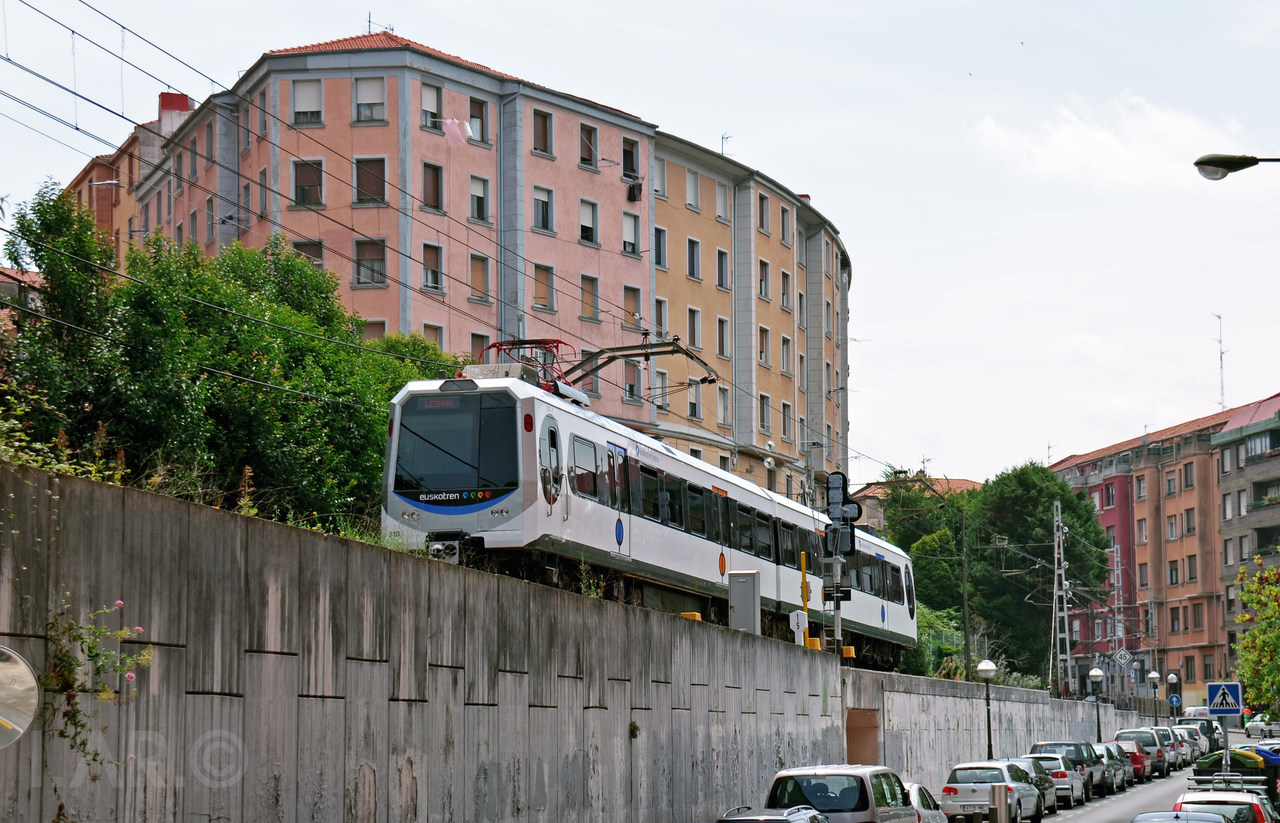 CAF EuskoTren 300 – Foto 13