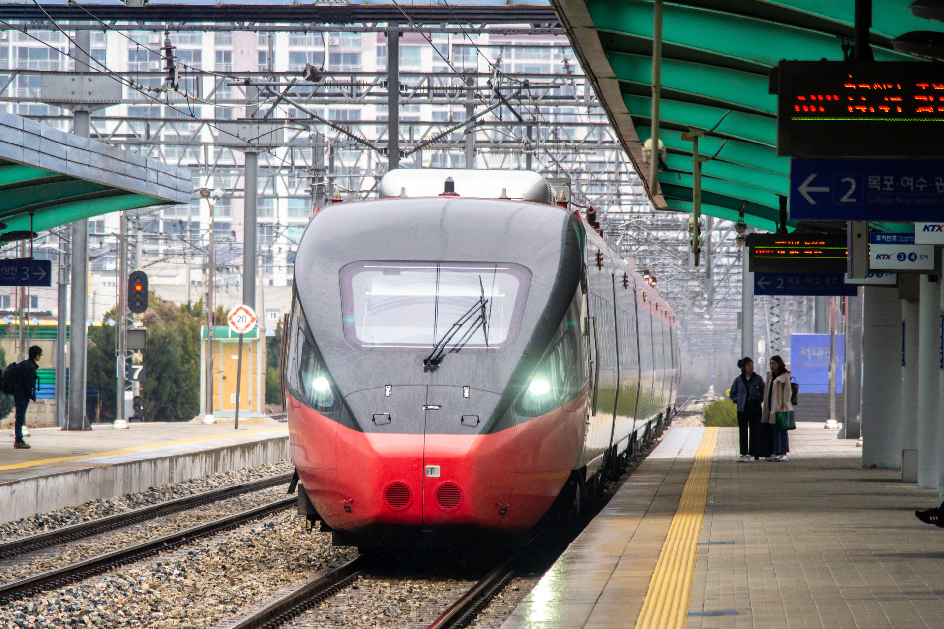 Hyundai Rotem Korail 210000 – photo 3