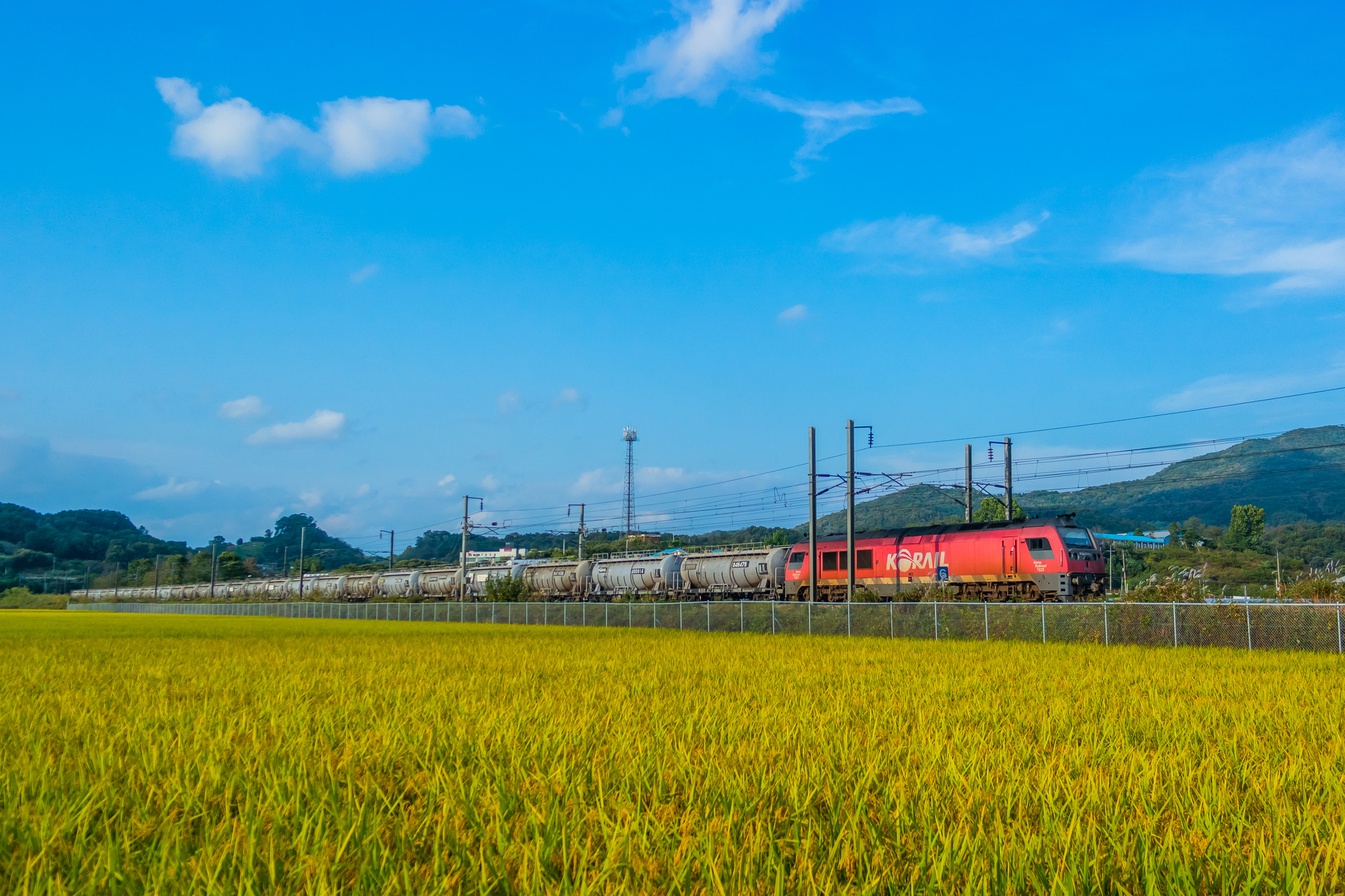 Hyundai Rotem PH37ACi – photo 2