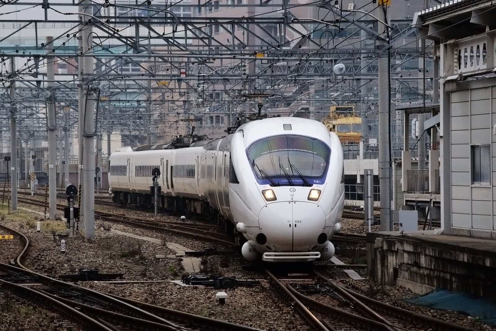 Hitachi 885 series – foto 6