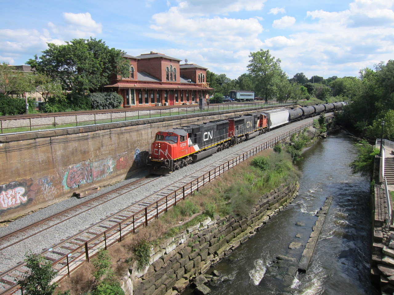 EMD SD75I – photo 11
