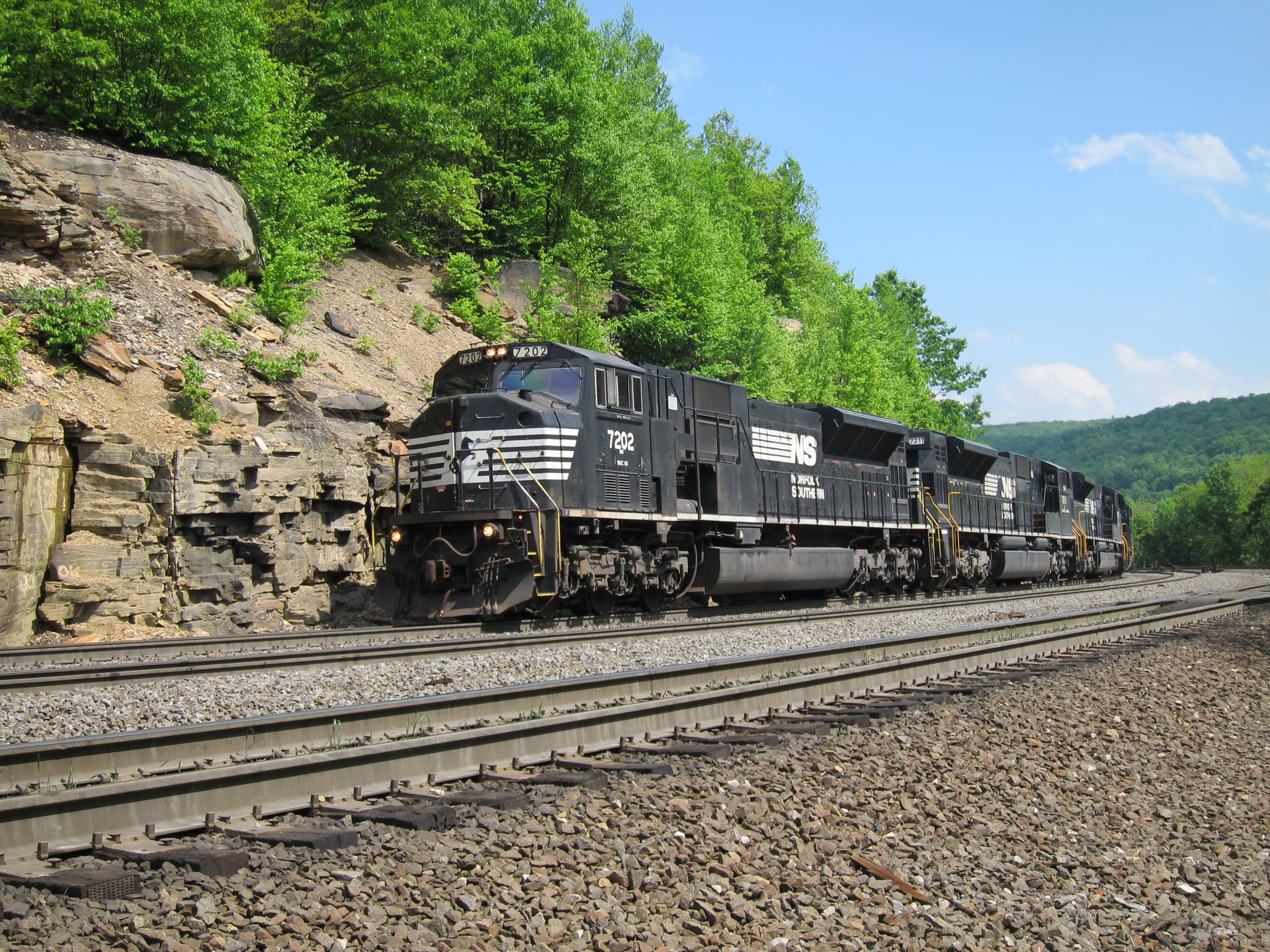 EMD SD80MAC – photo 3