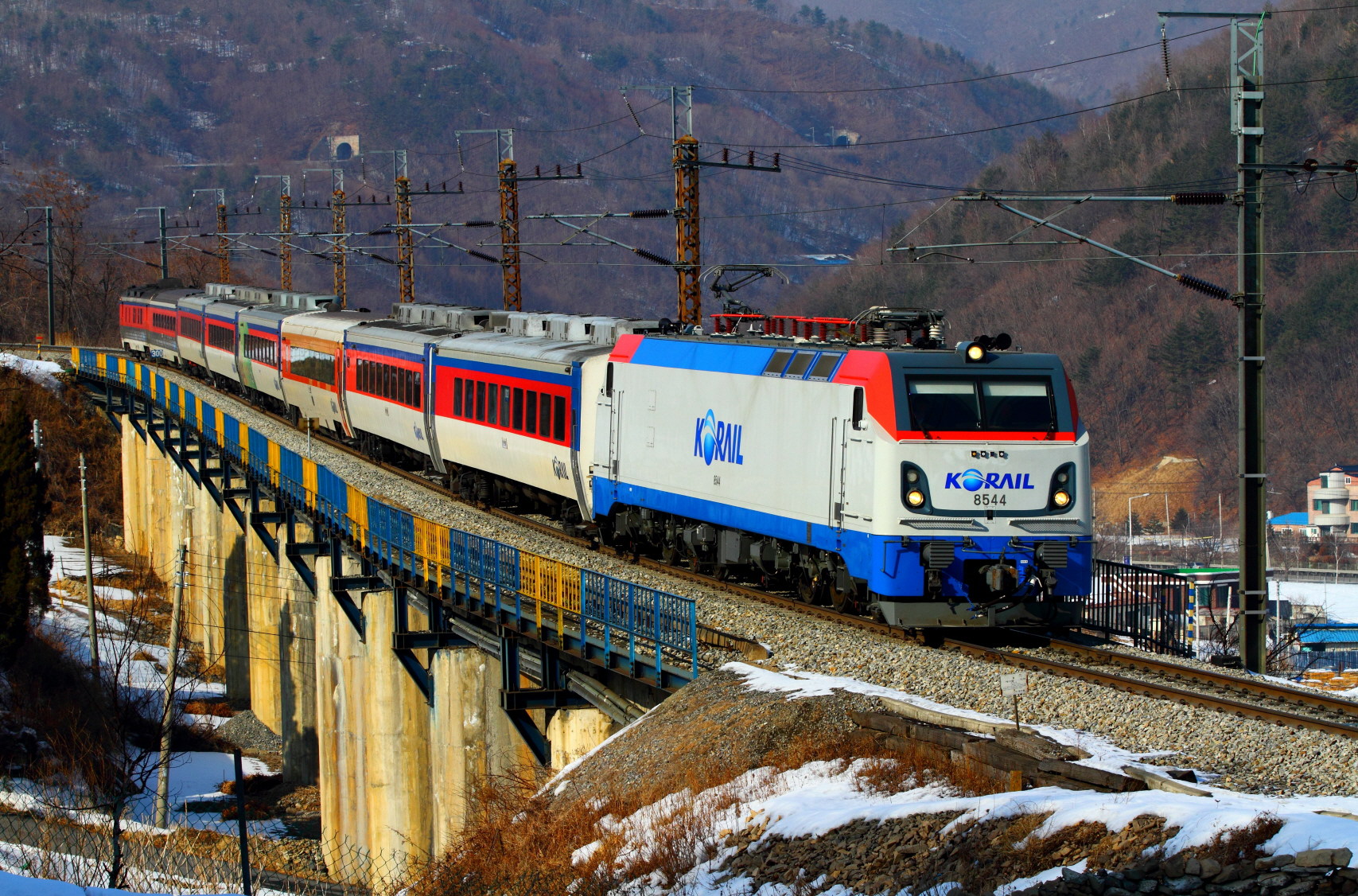 Hyundai Rotem Korail 8500 – photo 18