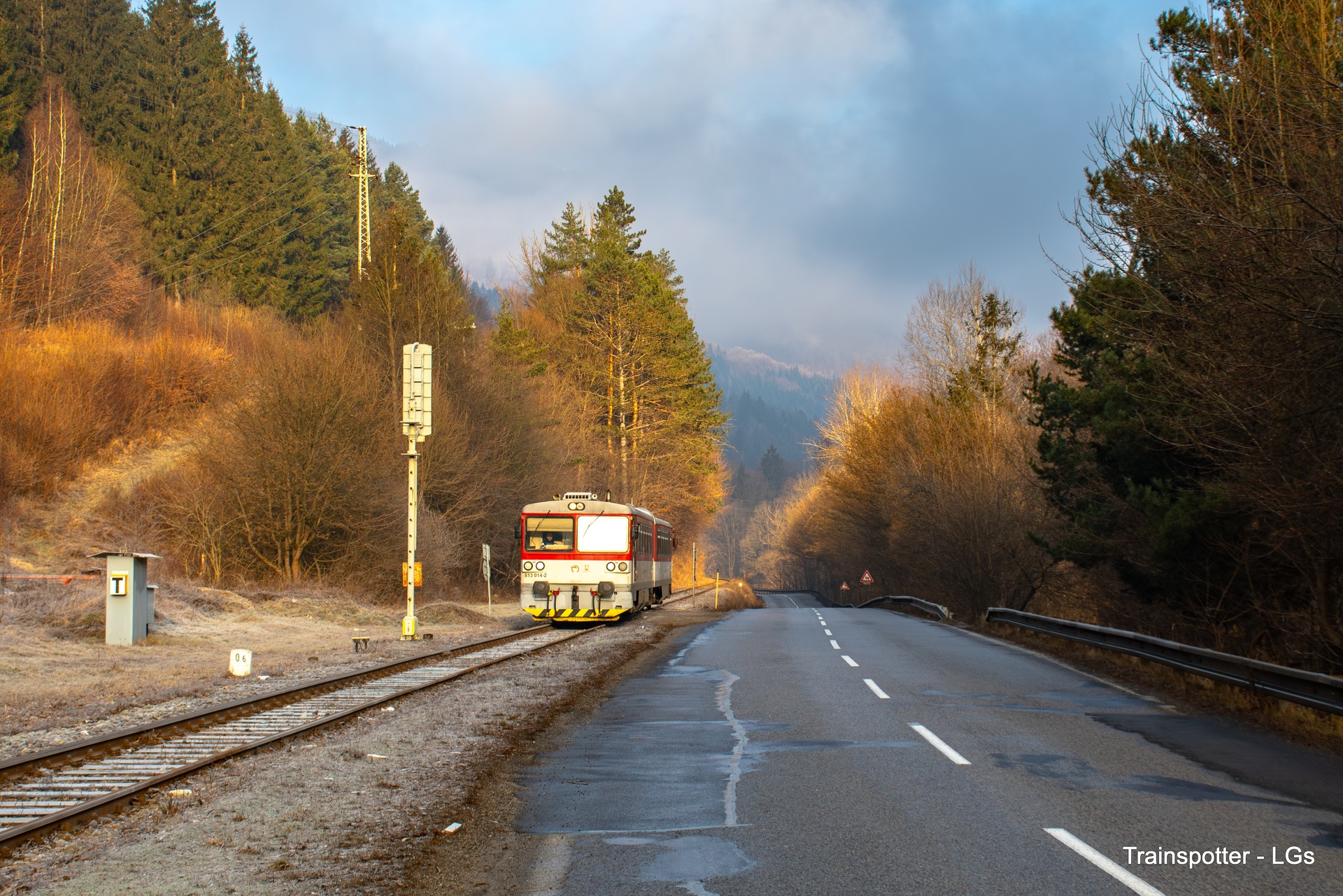 Vagonka Studenka ZSSK 813 – photo 2