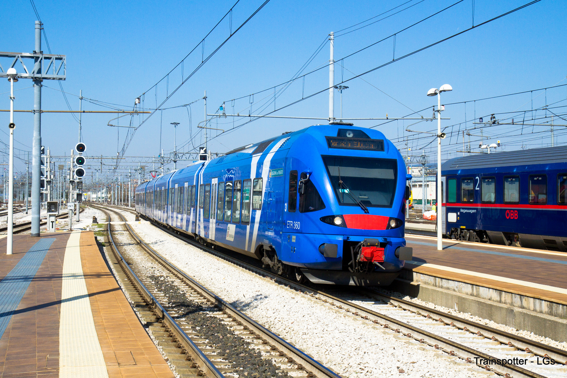 Stadler Flirt 6/14 3kV – photo 4