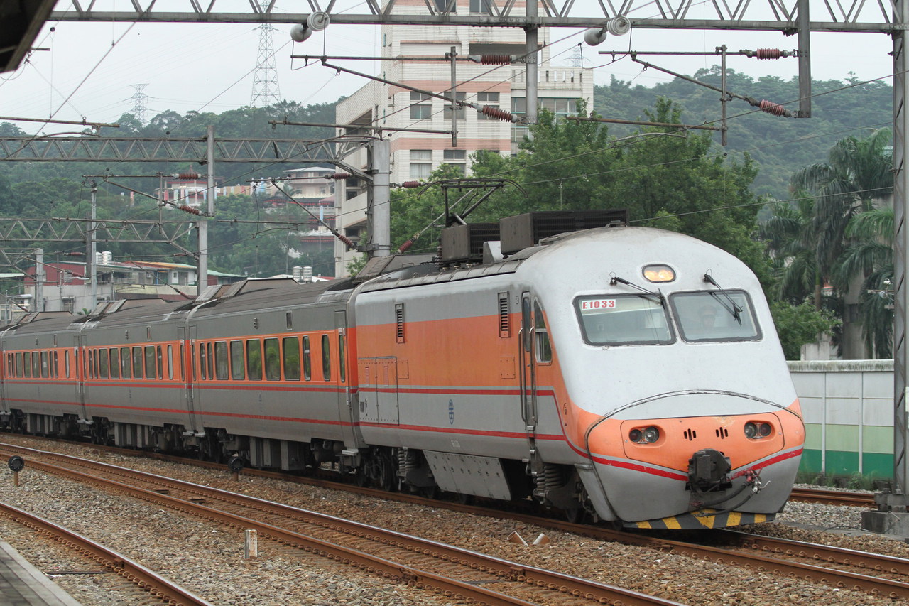 UCW TRA E1000 – photo 10