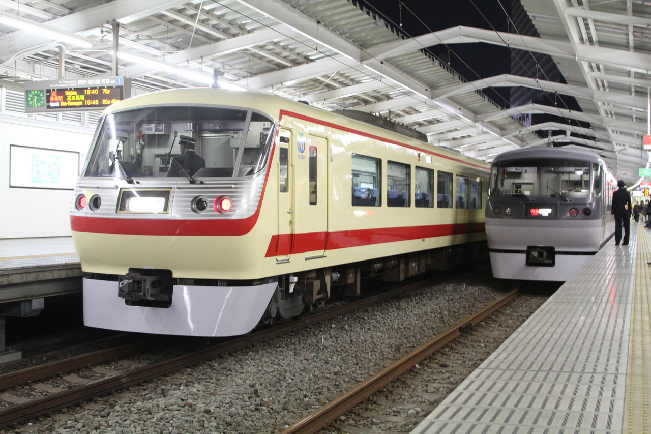 Hitachi Seibu 10000 series – photo 4