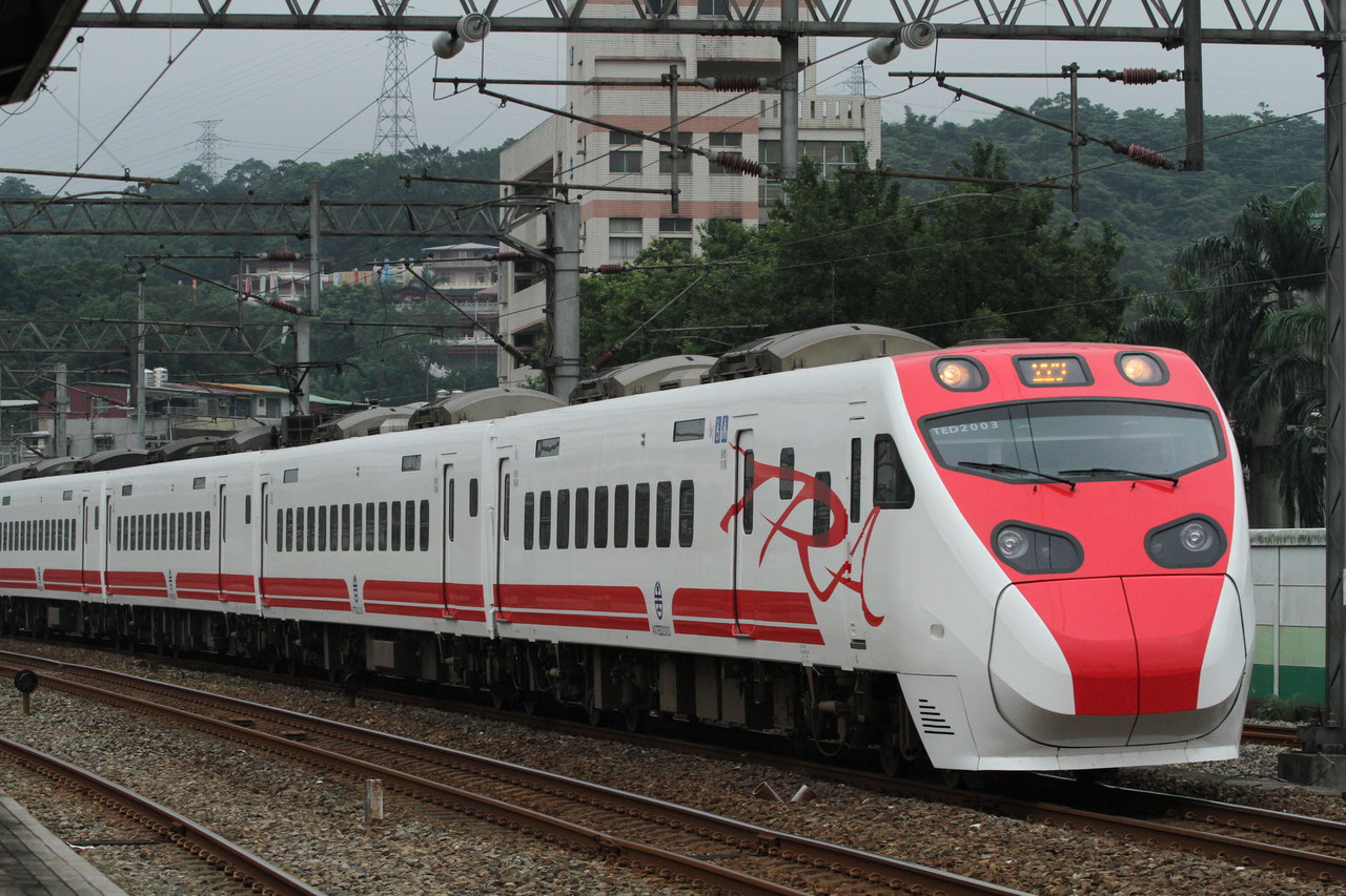 Nippon Sharyo TEMU2000 – photo 9