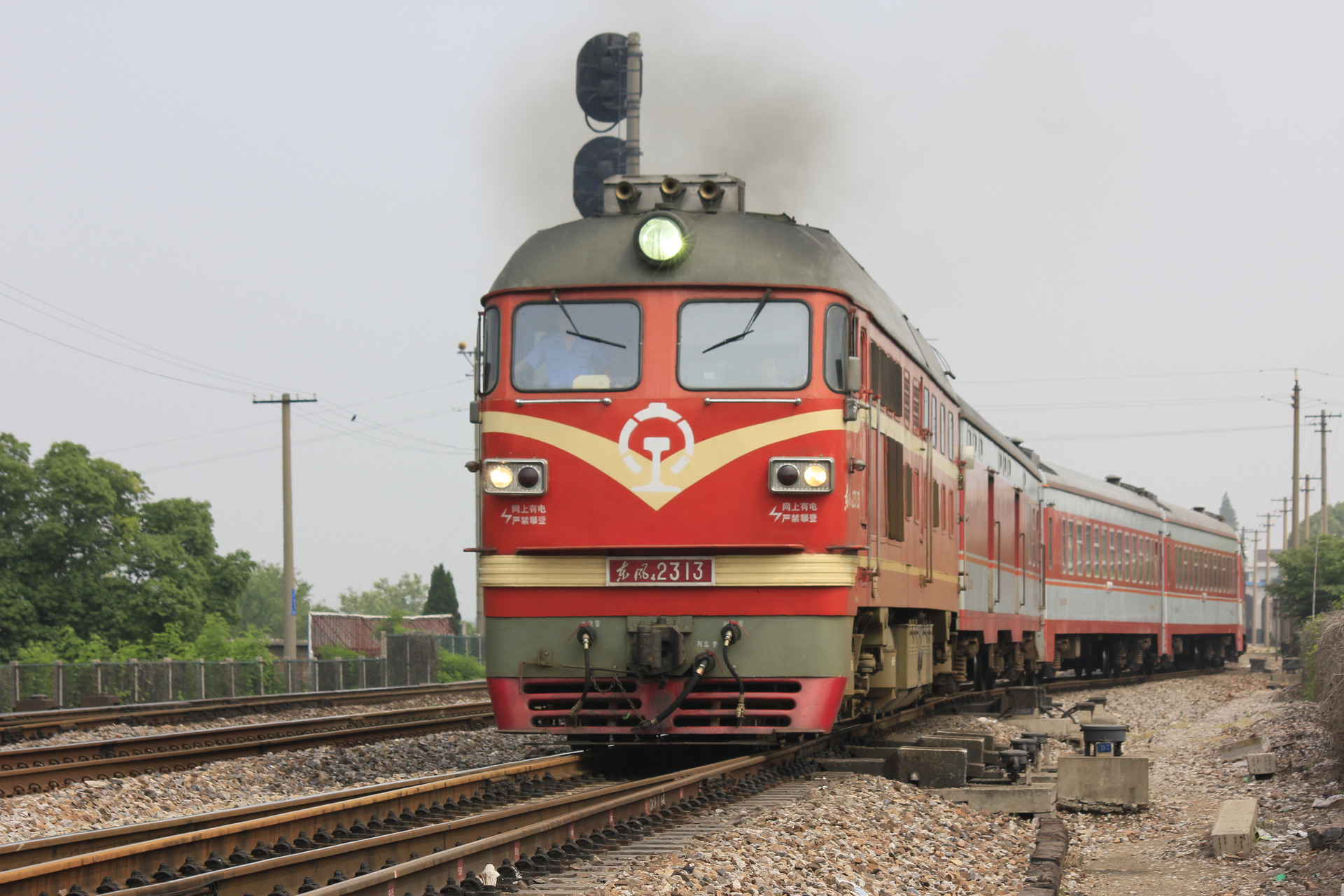 CRRC Qingdao Sifang DF4B – photo 12